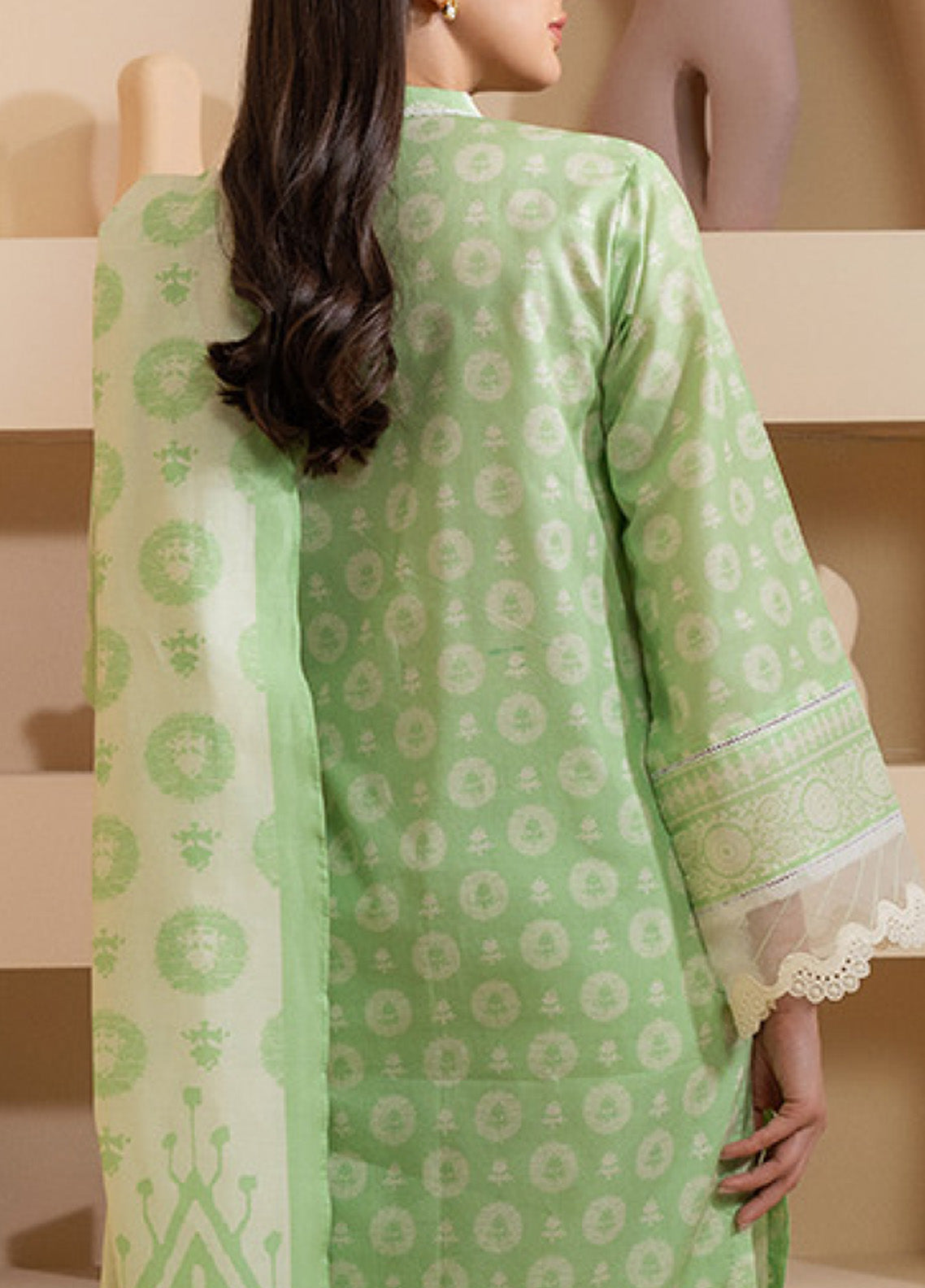 Zellbury Printed Lawn 3 Piece Unstitched Suit WUS25X30202 Zellbury Printed Lawn 3 Piece Unstitched Suit WUS25X30202