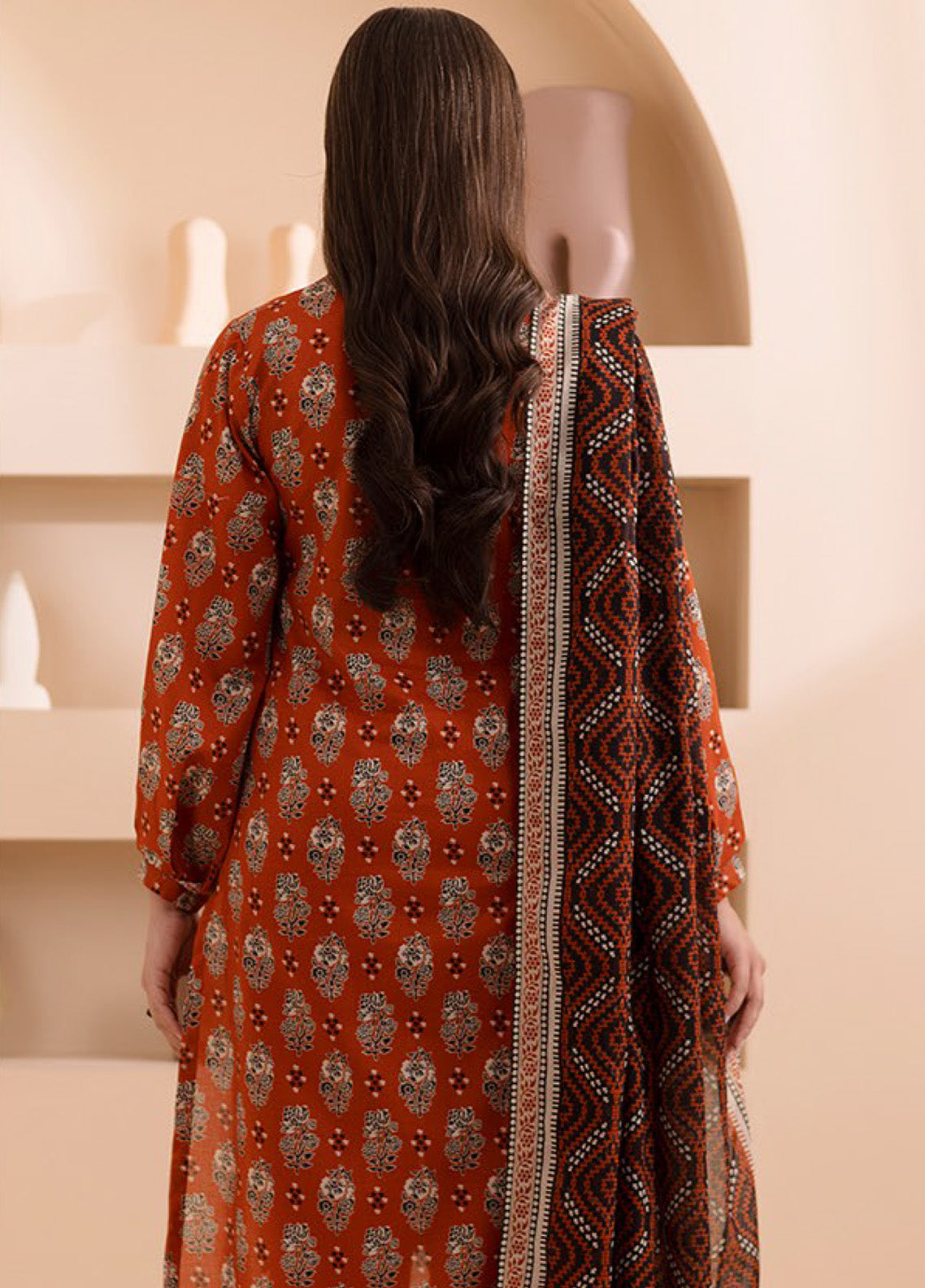 Zellbury Printed Lawn 3 Piece Unstitched Suit WUS25X30244 Zellbury Printed Lawn 3 Piece Unstitched Suit WUS25X30244