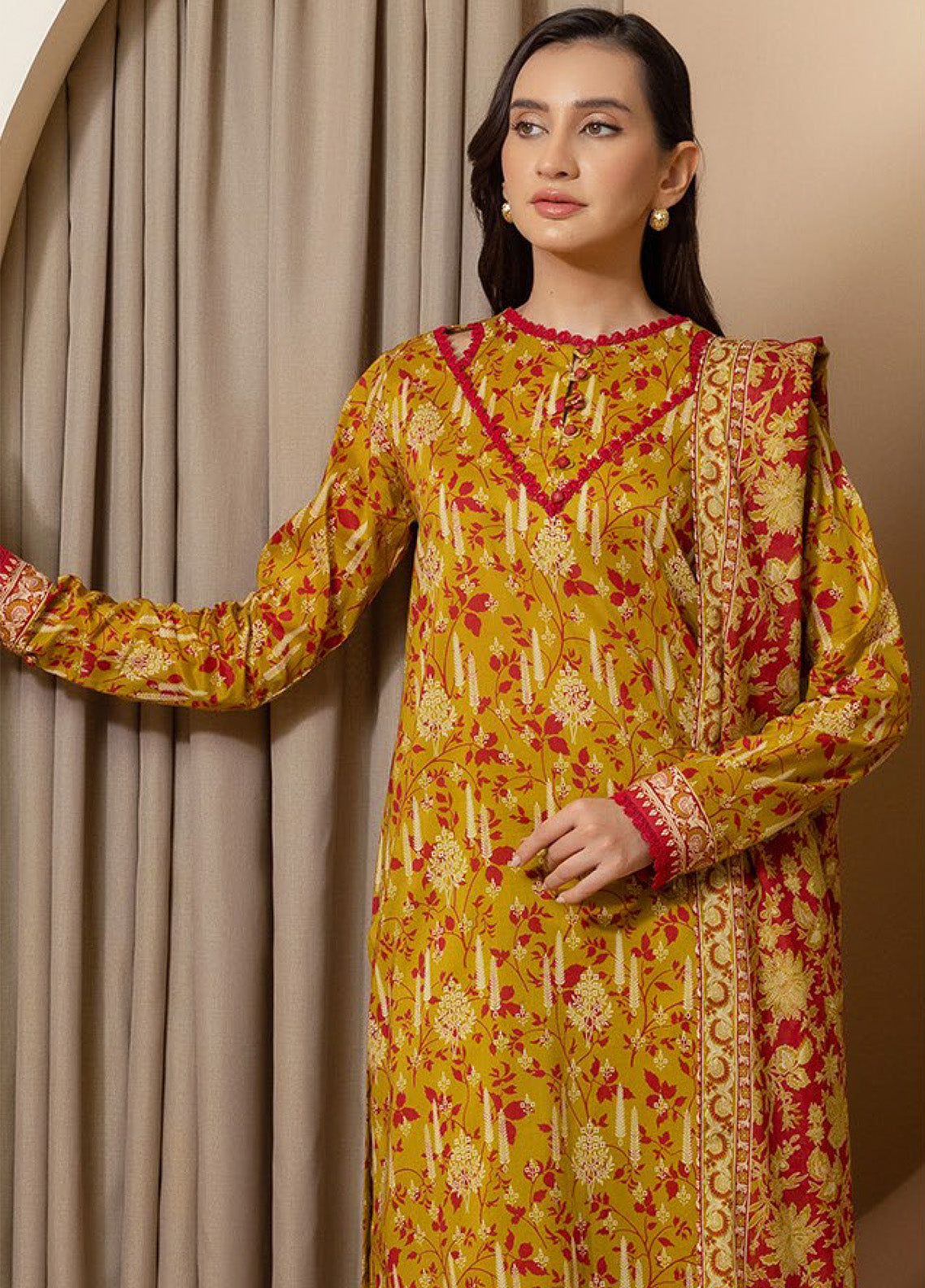 Zellbury Printed Lawn 3 Piece Unstitched Suit WUS25X30247 Zellbury Printed Lawn 3 Piece Unstitched Suit WUS25X30247