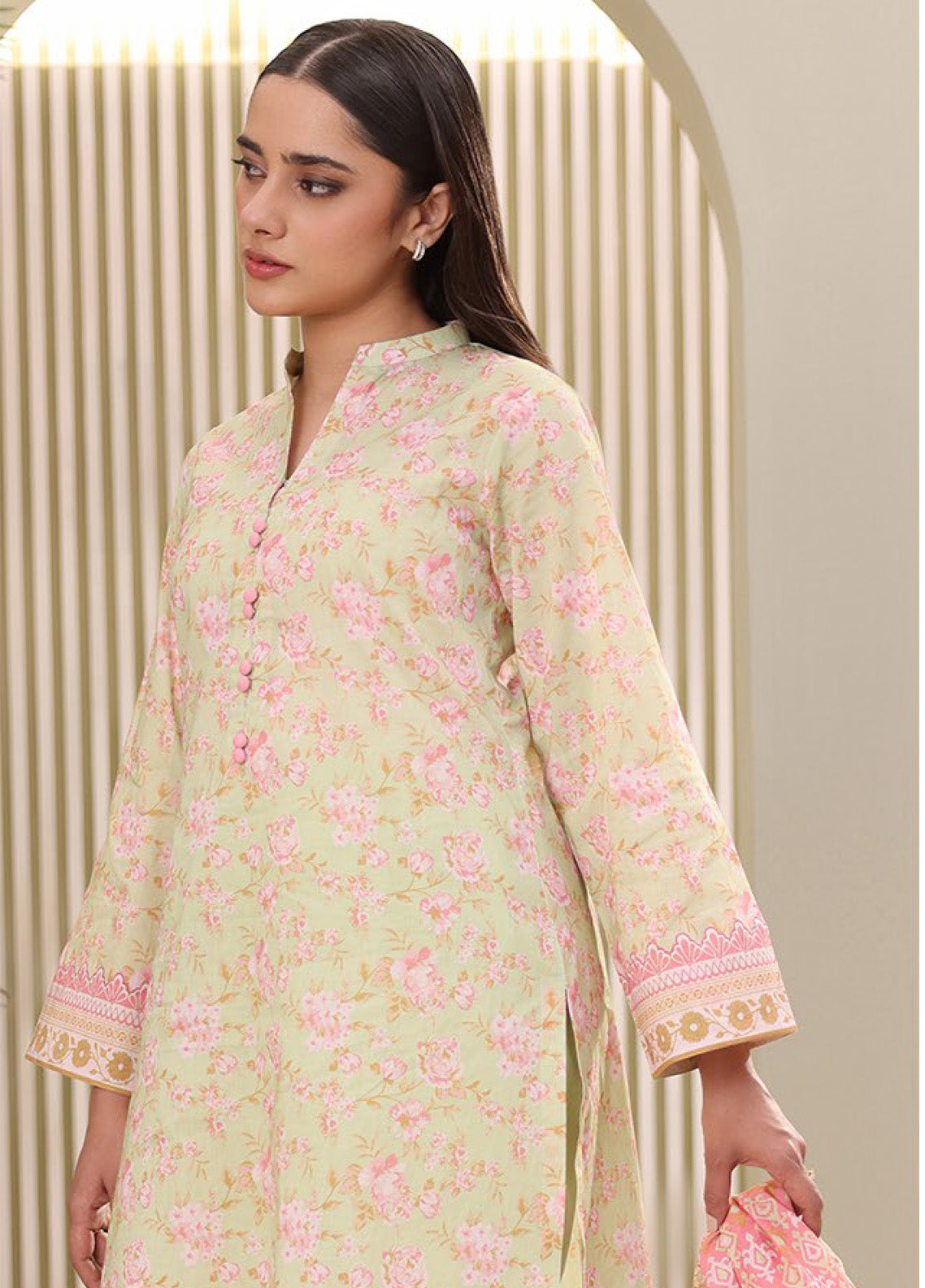 Zellbury Printed Lawn 3 Piece Unstitched Suit WUS25X30252 Zellbury Printed Lawn 3 Piece Unstitched Suit WUS25X30252