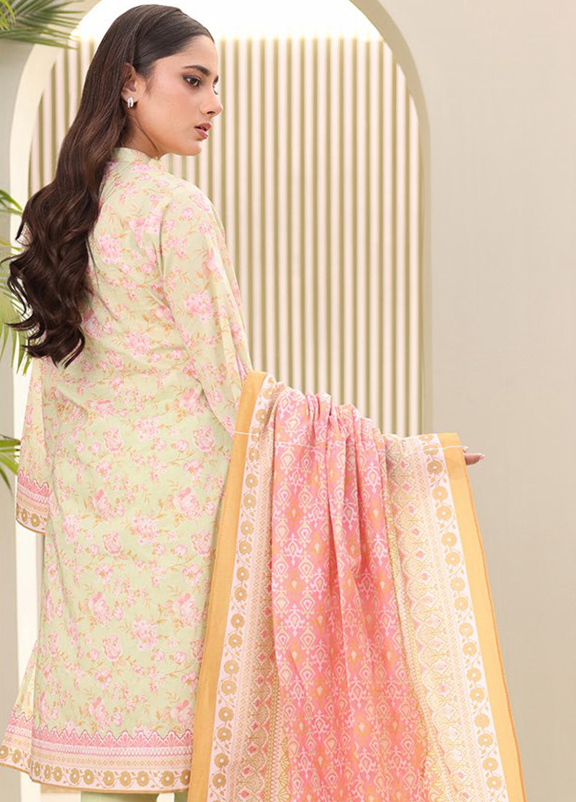 Zellbury Printed Lawn 3 Piece Unstitched Suit WUS25X30252 Zellbury Printed Lawn 3 Piece Unstitched Suit WUS25X30252