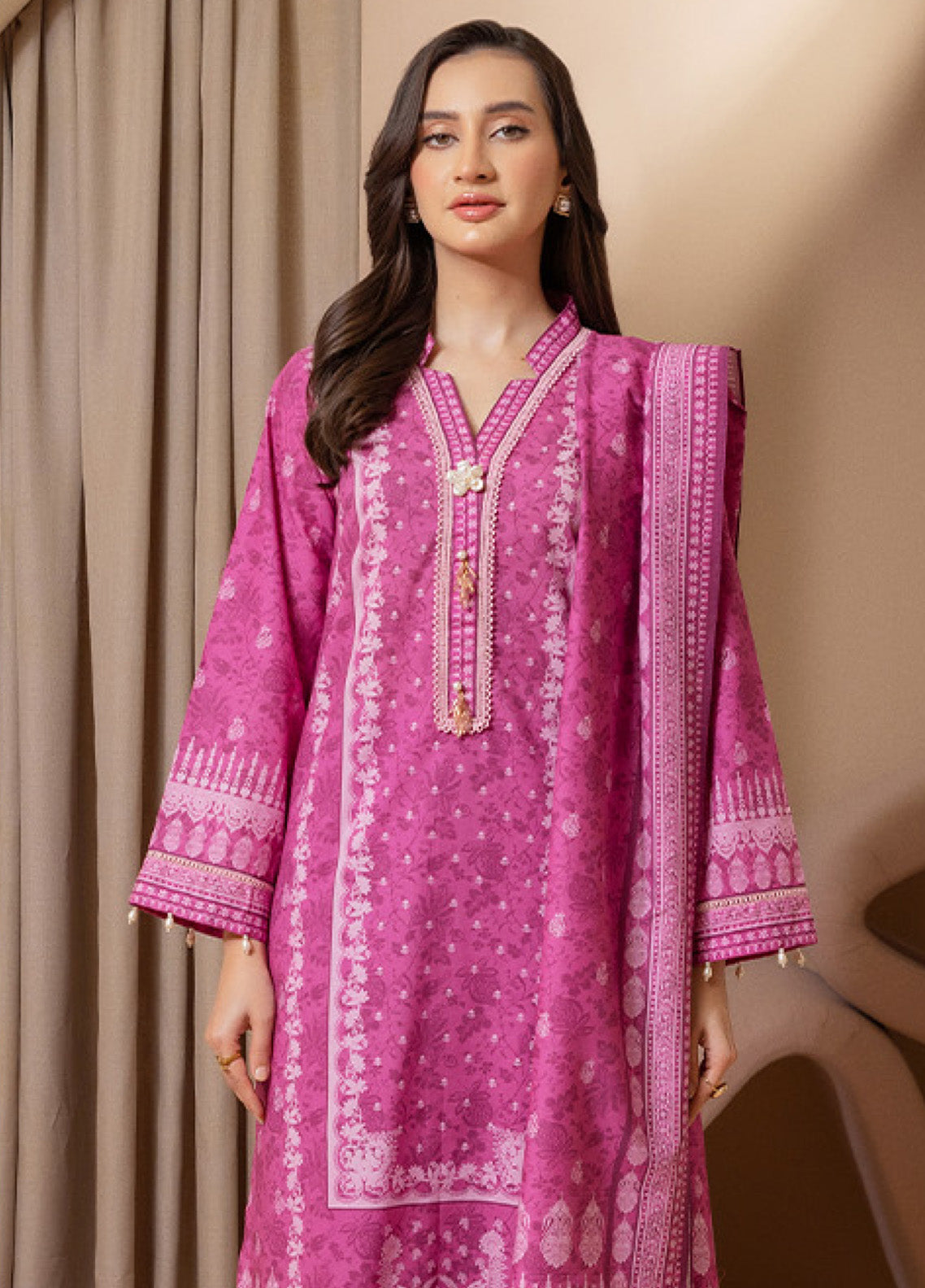 Zellbury Printed Lawn 3 Piece Unstitched Suit WUS25X30261 Zellbury Printed Lawn 3 Piece Unstitched Suit WUS25X30261