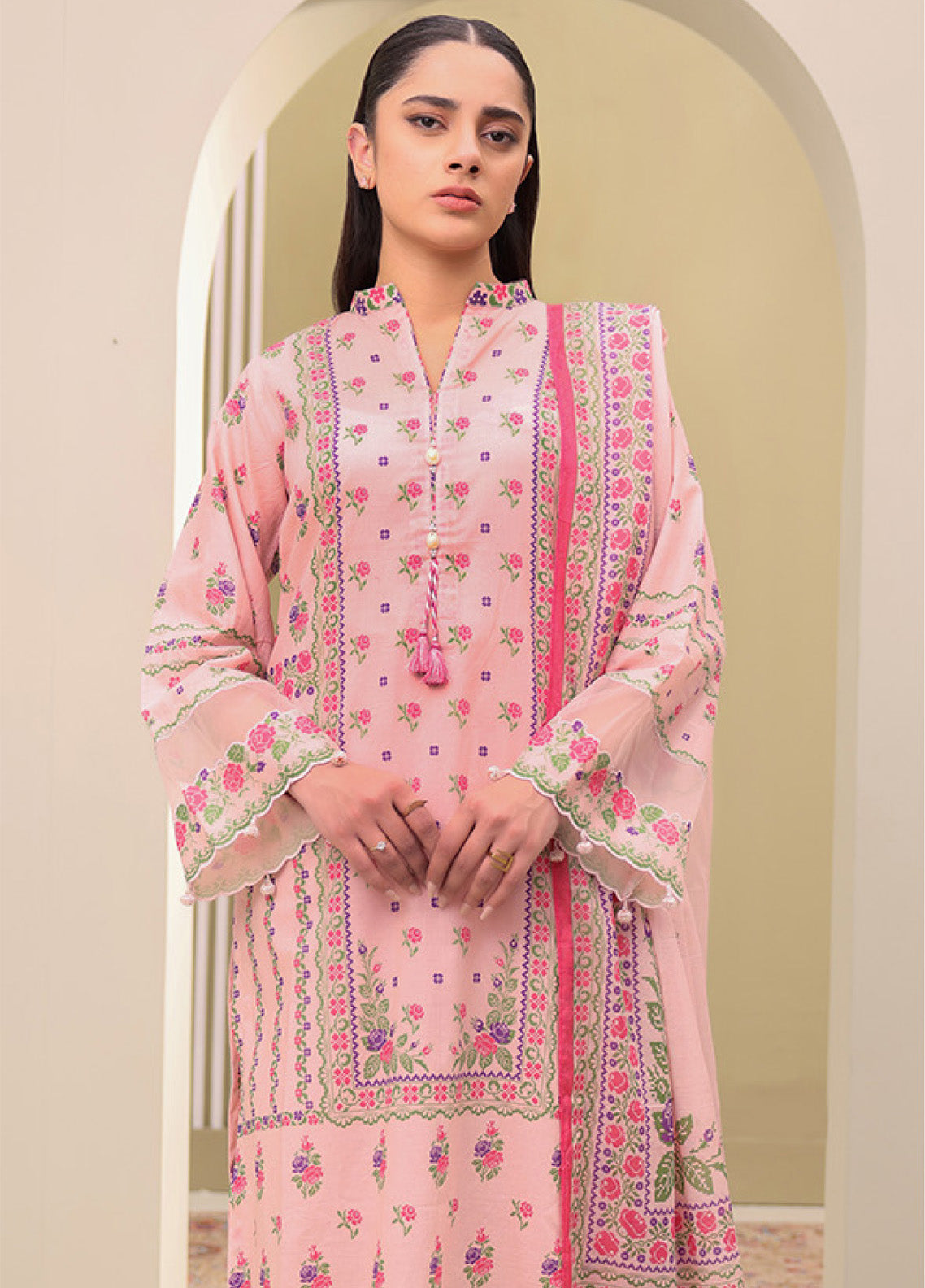 Zellbury Printed Lawn 3 Piece Unstitched Suit WUS25X30382 Zellbury Printed Lawn 3 Piece Unstitched Suit WUS25X30382