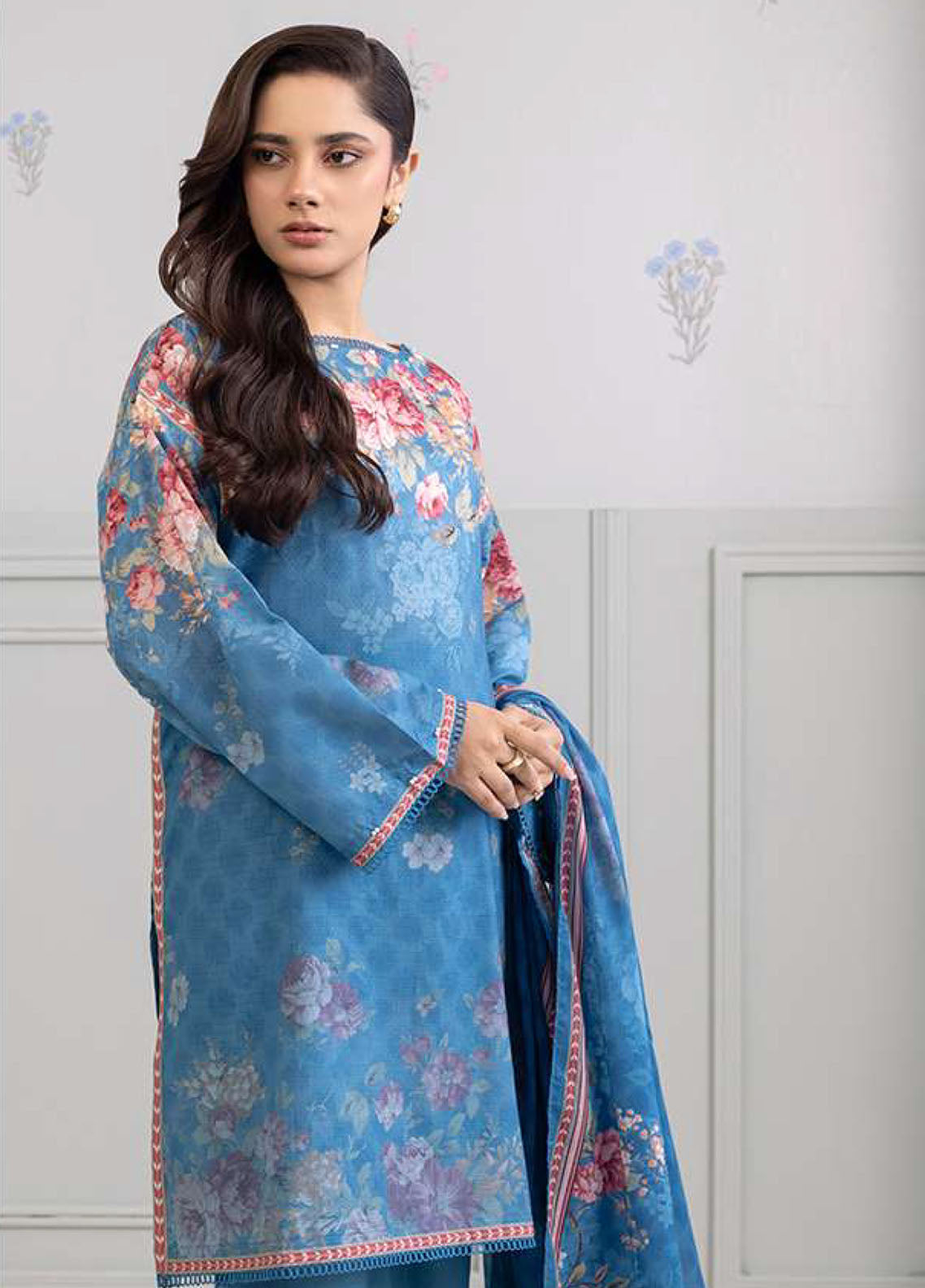 Zellbury Printed Lawn 3 Piece Unstitched Suit WUS25X30394 Zellbury Printed Lawn 3 Piece Unstitched Suit WUS25X30394