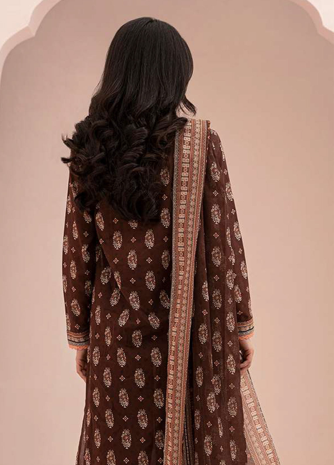 Zellbury Printed Lawn 3 Piece Unstitched Suit WUS25X30424 Zellbury Printed Lawn 3 Piece Unstitched Suit WUS25X30424