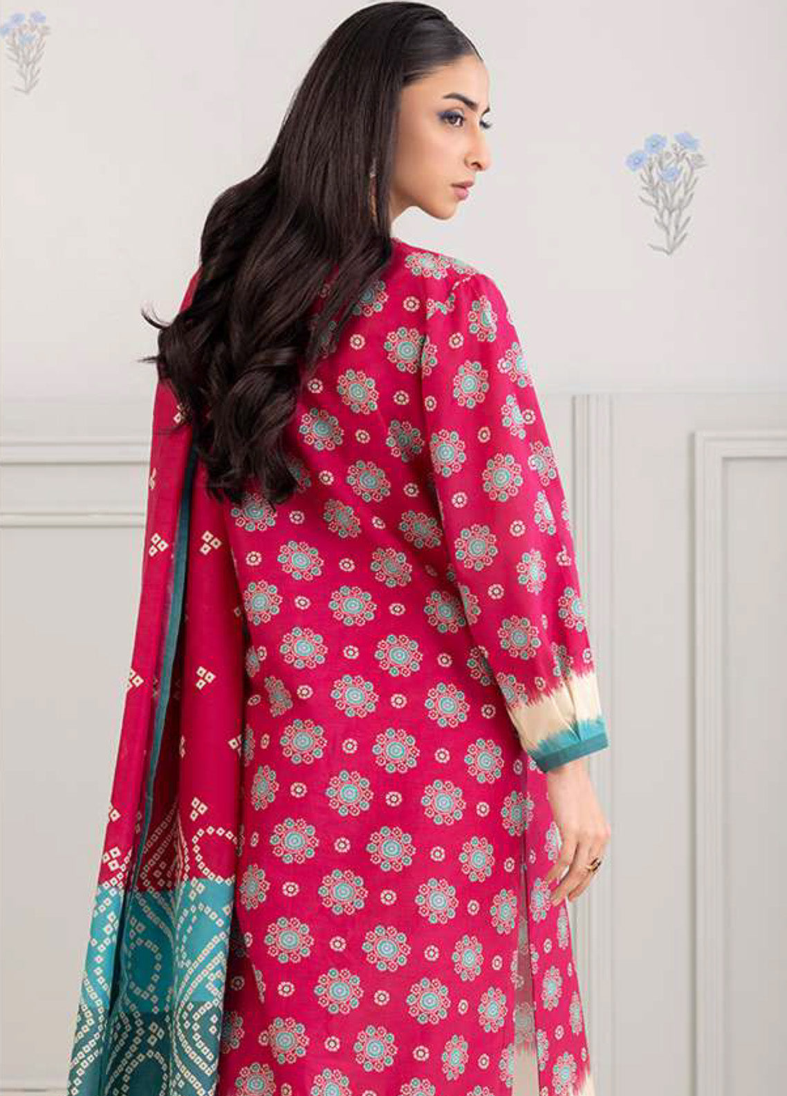 Zellbury Printed Lawn 3 Piece Unstitched Suit WUS25X30435 Zellbury Printed Lawn 3 Piece Unstitched Suit WUS25X30435