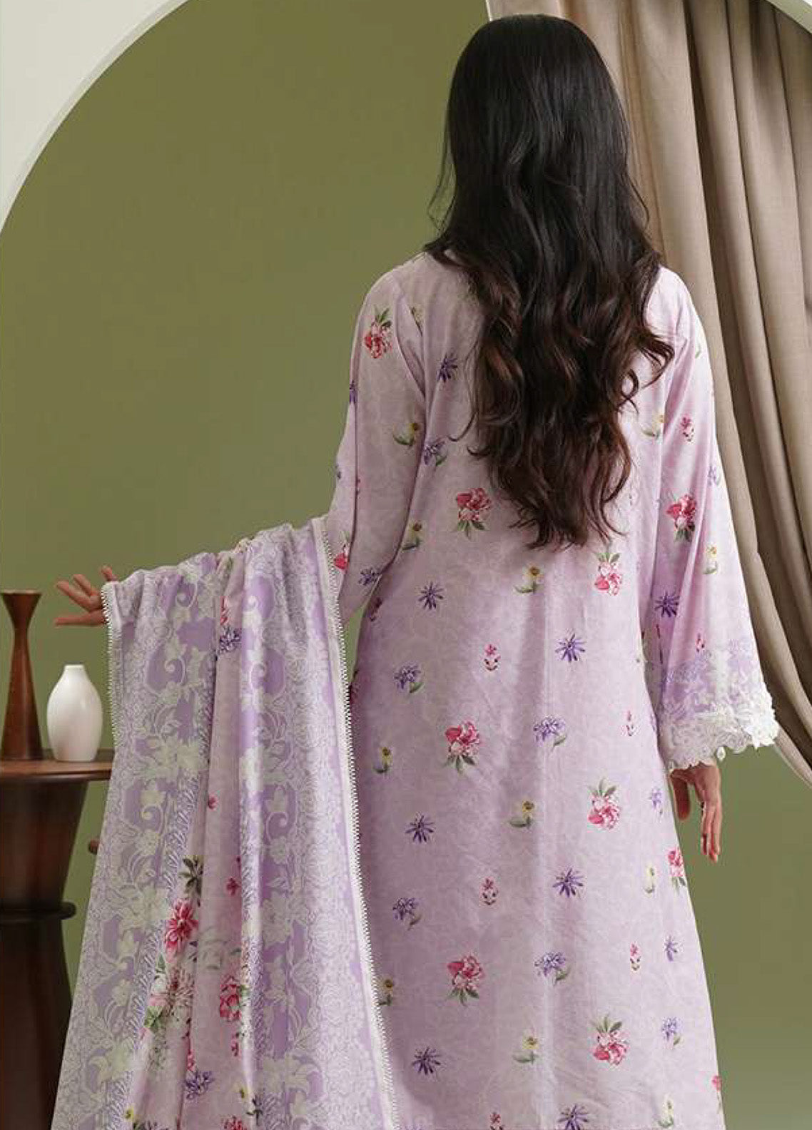 Zellbury Printed Lawn 3 Piece Unstitched Suit WUS25X30453 Zellbury Printed Lawn 3 Piece Unstitched Suit WUS25X30453