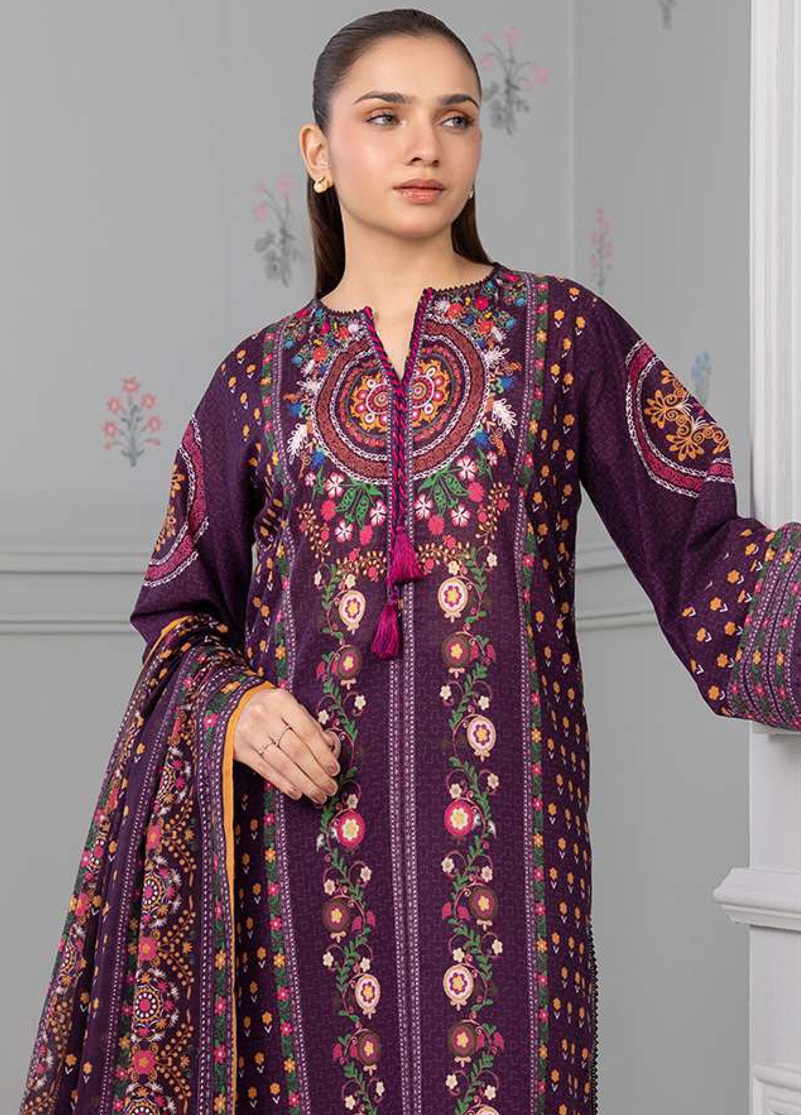 Zellbury Printed Lawn 3 Piece Unstitched Suit WUS25X30494 Zellbury Printed Lawn 3 Piece Unstitched Suit WUS25X30494
