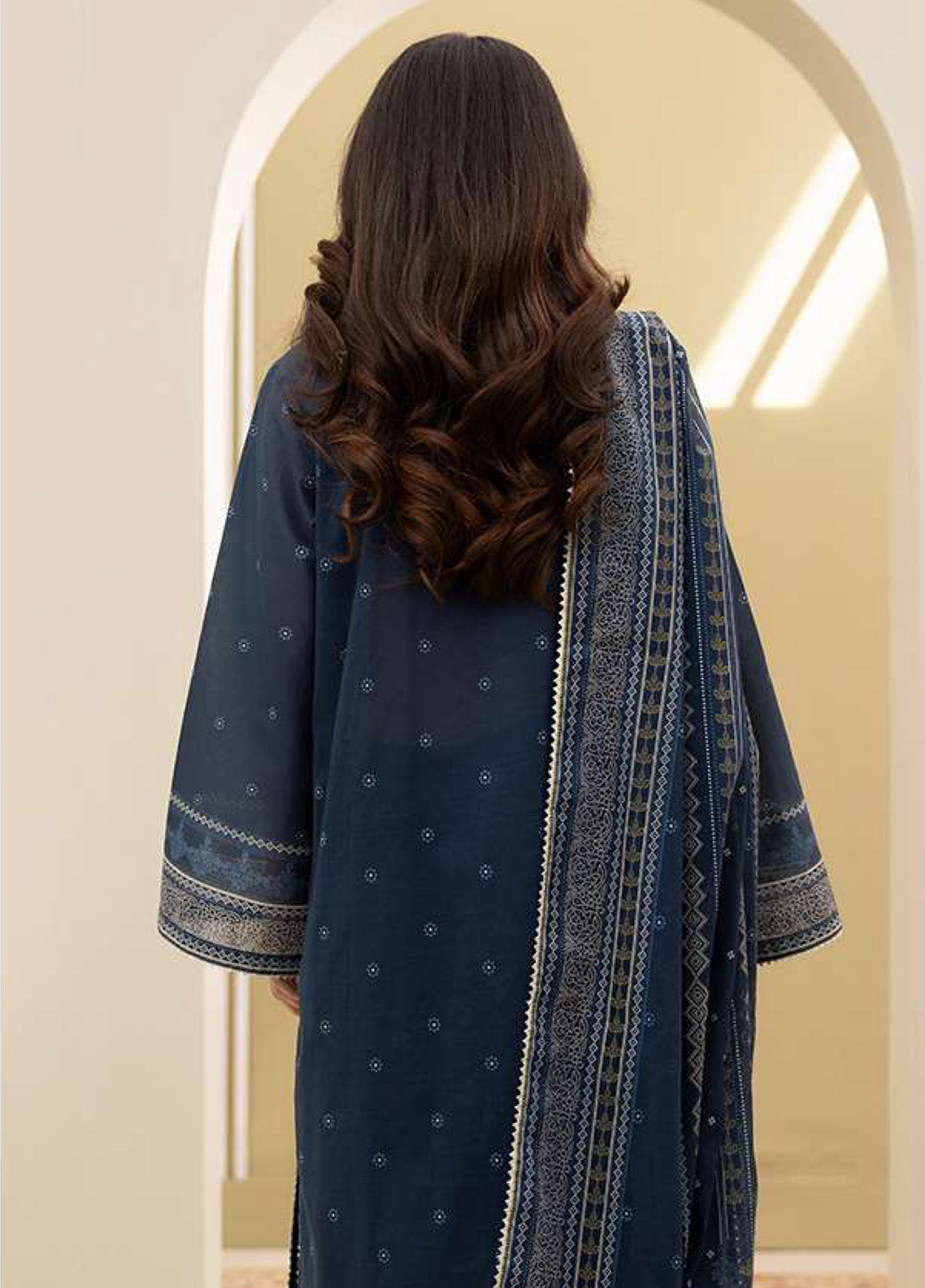 Zellbury Printed Lawn 3 Piece Unstitched Suit WUS25X30496 Zellbury Printed Lawn 3 Piece Unstitched Suit WUS25X30496