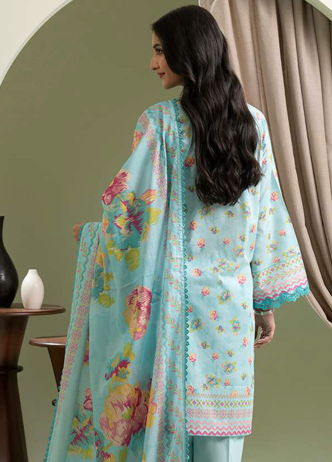 Zellbury Printed Lawn 3 Piece Unstitched Suit WUS25X30510 Zellbury Printed Lawn 3 Piece Unstitched Suit WUS25X30510