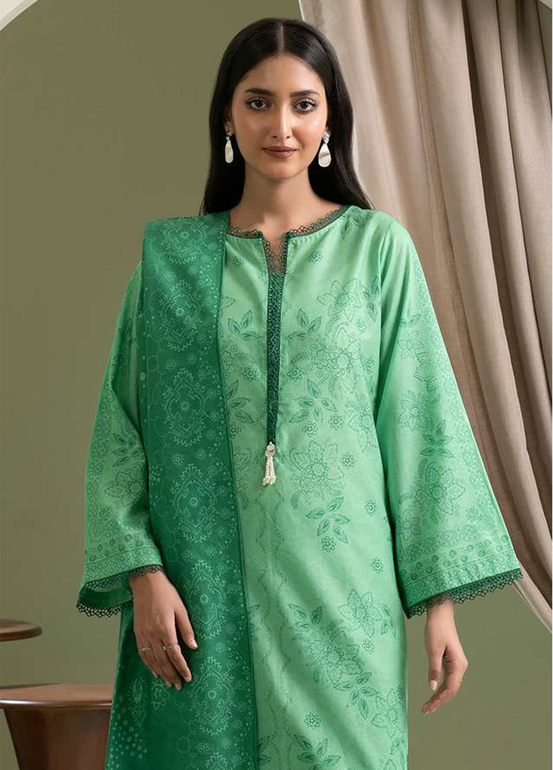 Zellbury Printed Lawn 3 Piece Unstitched Suit WUS25X30519 Zellbury Printed Lawn 3 Piece Unstitched Suit WUS25X30519