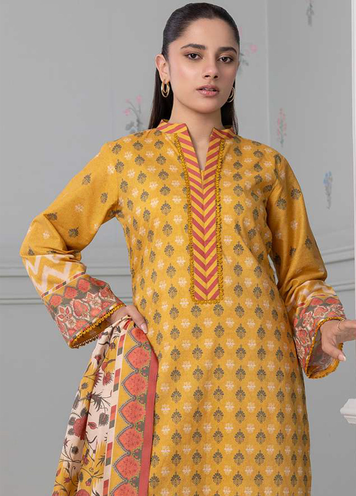 Zellbury Printed Lawn 3 Piece Unstitched Suit WUS25X30521 Zellbury Printed Lawn 3 Piece Unstitched Suit WUS25X30521