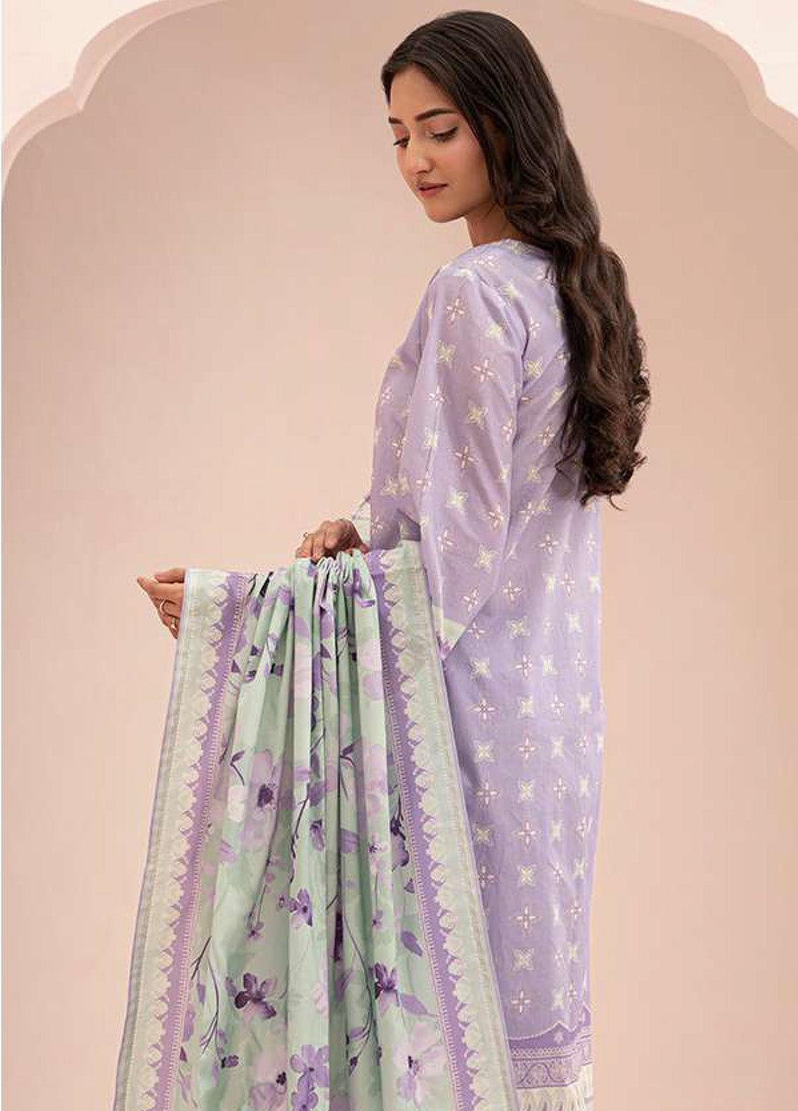 Zellbury Printed Lawn 3 Piece Unstitched Suit WUS25X30579 Zellbury Printed Lawn 3 Piece Unstitched Suit WUS25X30579