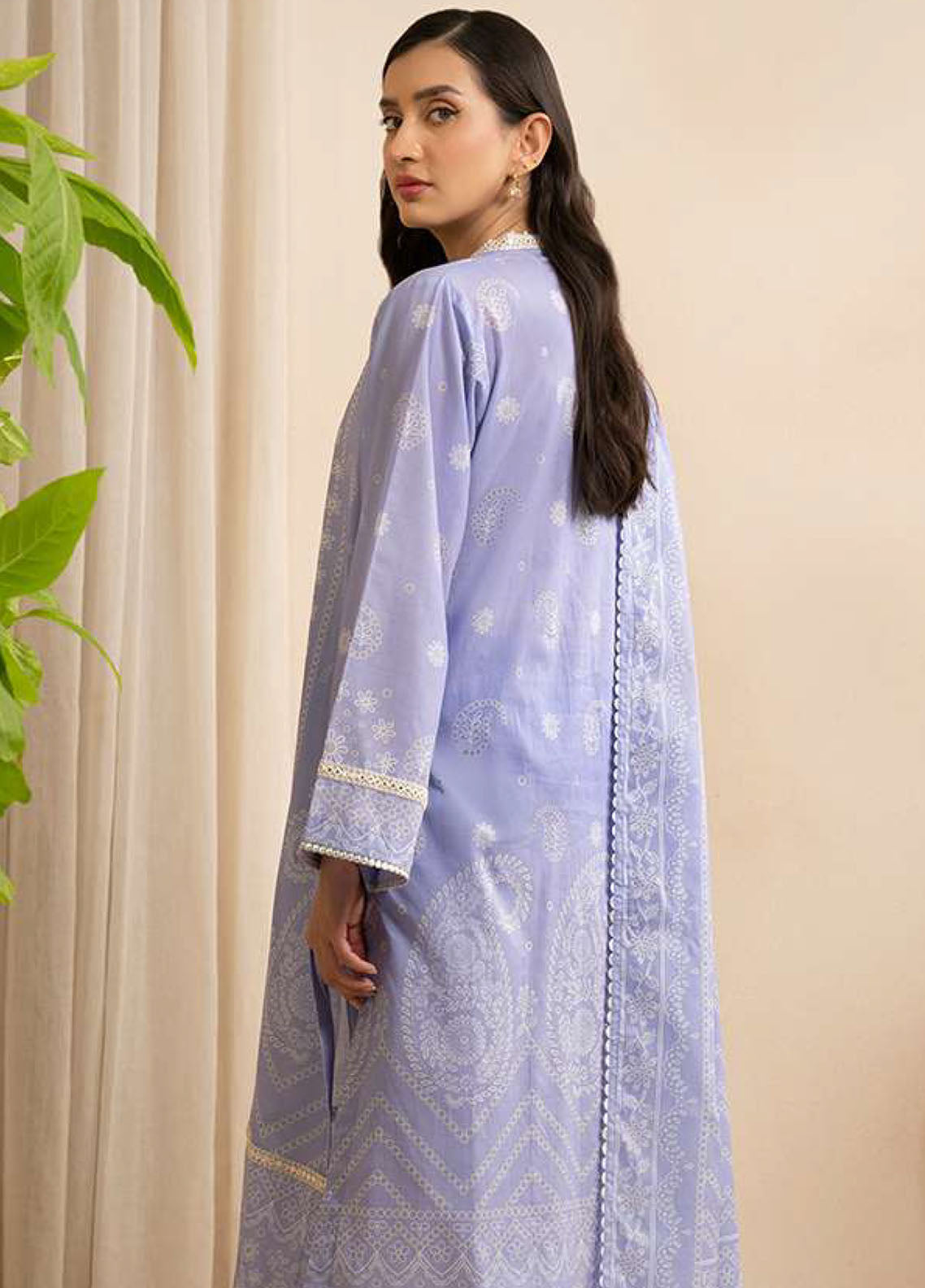 Zellbury Printed Lawn 3 Piece Unstitched Suit WUS25X30586 Zellbury Printed Lawn 3 Piece Unstitched Suit WUS25X30586