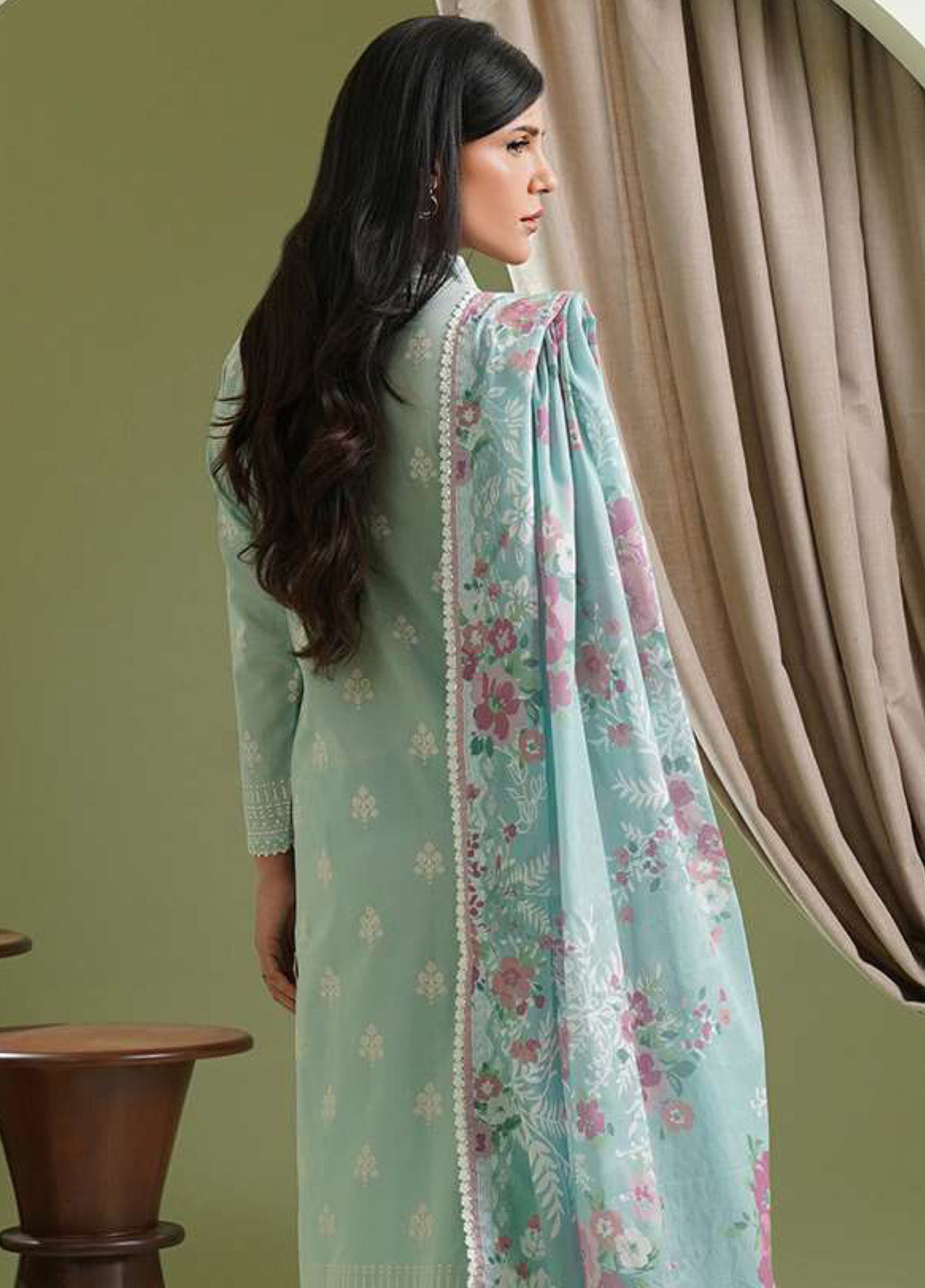 Zellbury Printed Lawn 3 Piece Unstitched Suit WUS25X30673 Zellbury Printed Lawn 3 Piece Unstitched Suit WUS25X30673