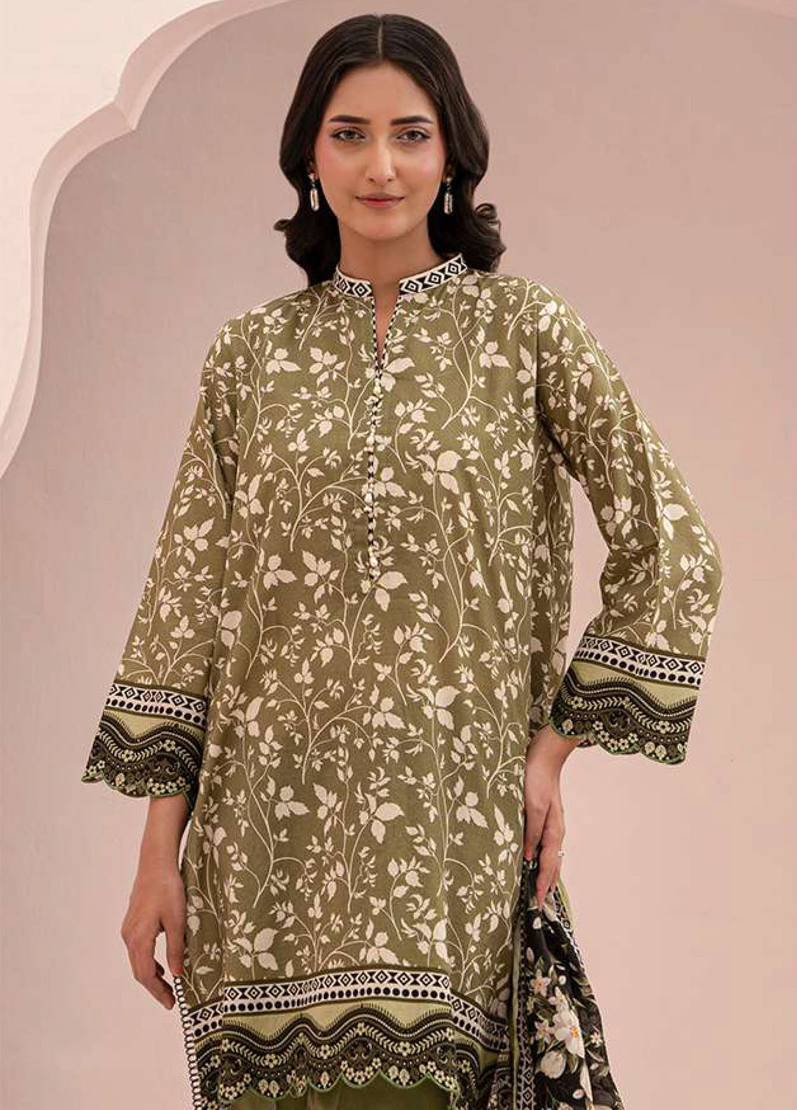 Zellbury Printed Lawn 3 Piece Unstitched Suit WUS25X30718 Zellbury Printed Lawn 3 Piece Unstitched Suit WUS25X30718