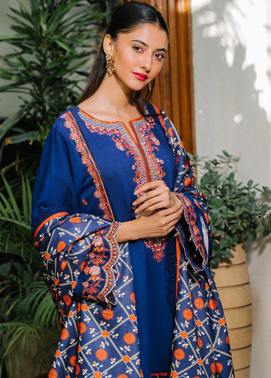 Zellbury Signature Embroidered Cotail 3 Piece Unstitched Suit WUW24E30245 Zellbury Signature Embroidered Cotail 3 Piece Unstitched Suit WUW24E30245
