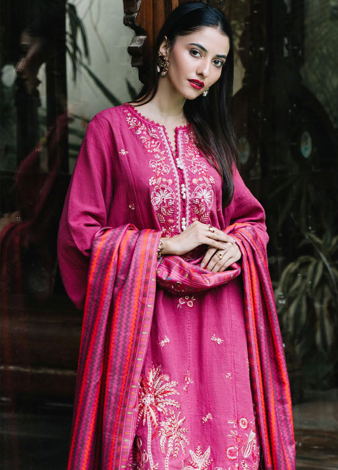 Zellbury Signature Embroidered Khaddar 3 Piece Unstitched Suit WUW24E30328 Zellbury Signature Embroidered Khaddar 3 Piece Unstitched Suit WUW24E30328