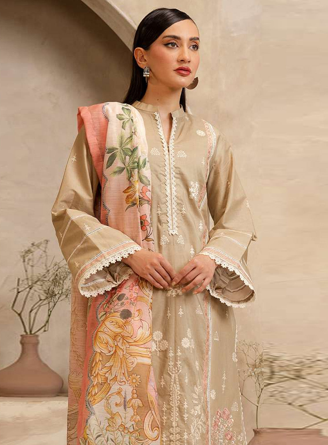 Zellbury Signature Embroidered Lawn 3 Piece Unstitched Suit WUS25E30072 Zellbury Signature Embroidered Lawn 3 Piece Unstitched Suit WUS25E30072