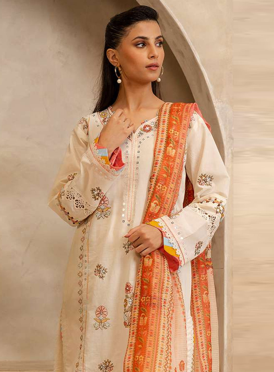 Zellbury Signature Embroidered Lawn 3 Piece Unstitched Suit WUS25E30076 Zellbury Signature Embroidered Lawn 3 Piece Unstitched Suit WUS25E30076