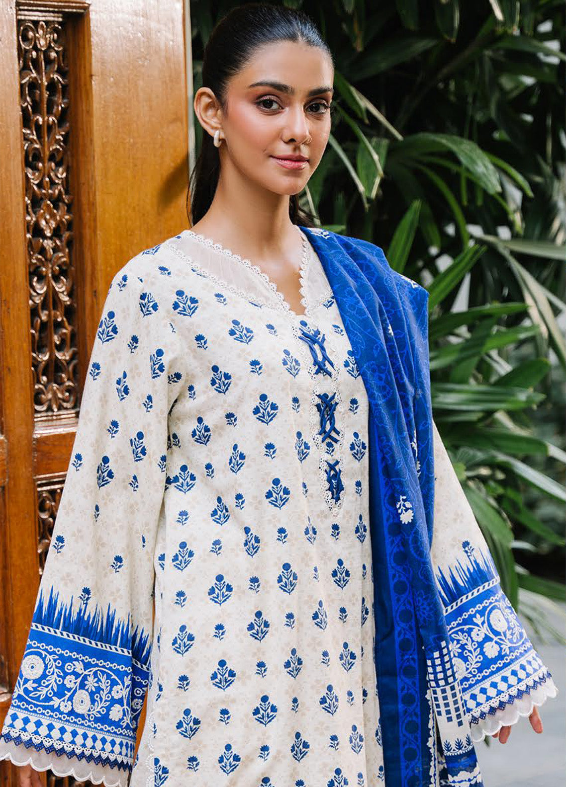 Zellbury Winter Embroidered Khaddar 2 Piece Unstitched Suit WUW24E20265 Zellbury Winter Embroidered Khaddar 2 Piece Unstitched Suit WUW24E20265