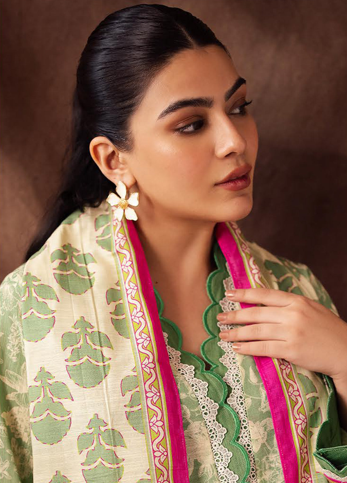 Zellbury Winter Embroidered Khaddar 2 Piece Unstitched Suit WUW24E20266 Zellbury Winter Embroidered Khaddar 2 Piece Unstitched Suit WUW24E20266