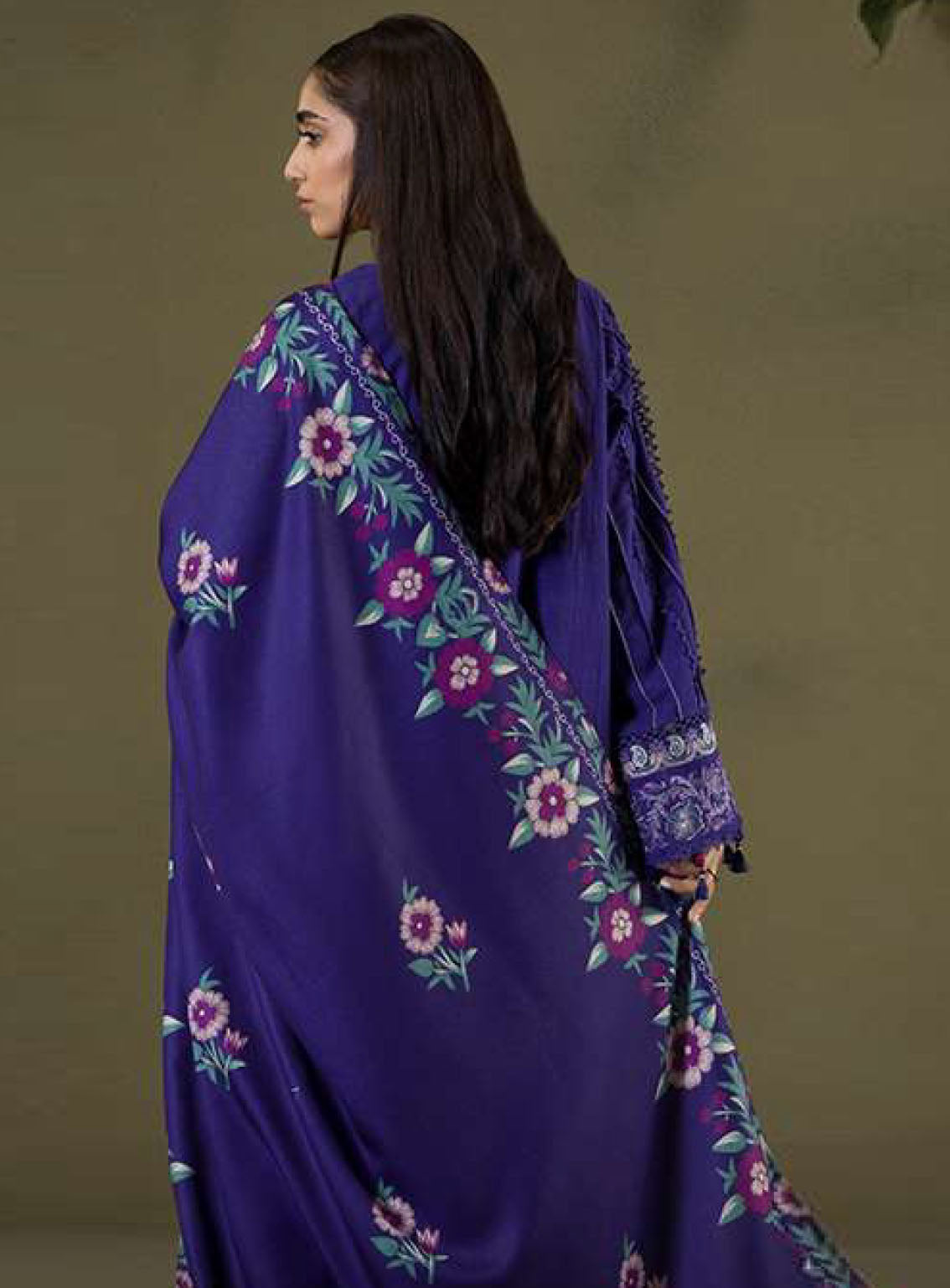 Zellbury Winter Shawl Embroidered Khaddar 3 Piece Unstitched Suit WUW25E30237 Zellbury Winter Shawl Embroidered Khaddar 3 Piece Unstitched Suit WUW25E30237