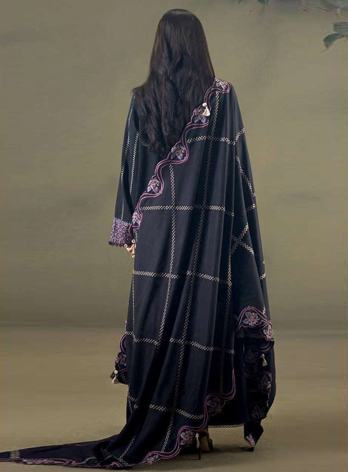 Zellbury Winter Shawl Embroidered Khaddar 3 Piece Unstitched Suit WUW25E30244 Zellbury Winter Shawl Embroidered Khaddar 3 Piece Unstitched Suit WUW25E30244