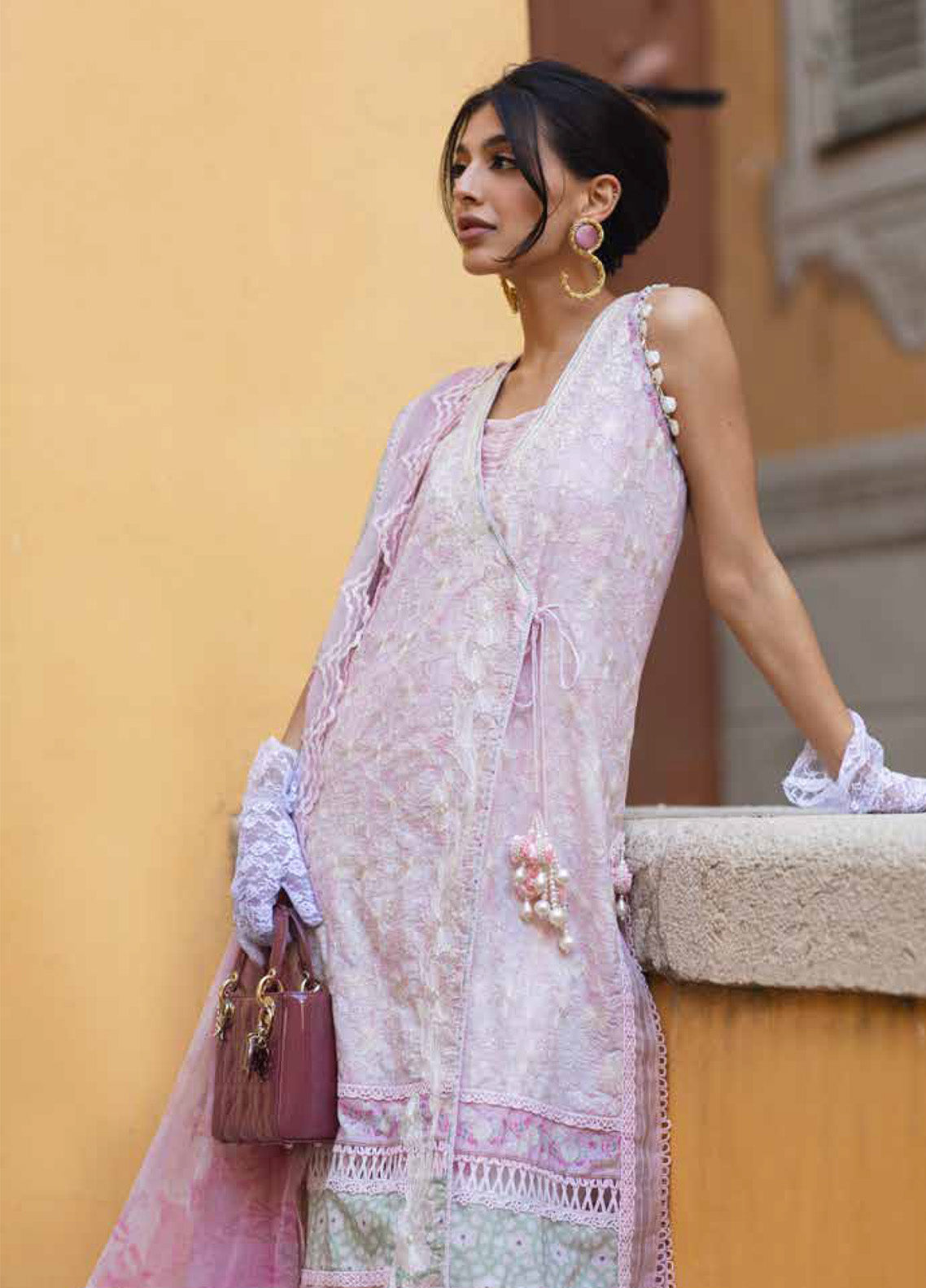 Zoha By Ansab Jahangir Embroidered Lawn 3 Piece Unstitched Suit AJ25Z D-01 PEARL PINK Zoha By Ansab Jahangir Embroidered Lawn 3 Piece Unstitched Suit AJ25Z D-01 PEARL PINK