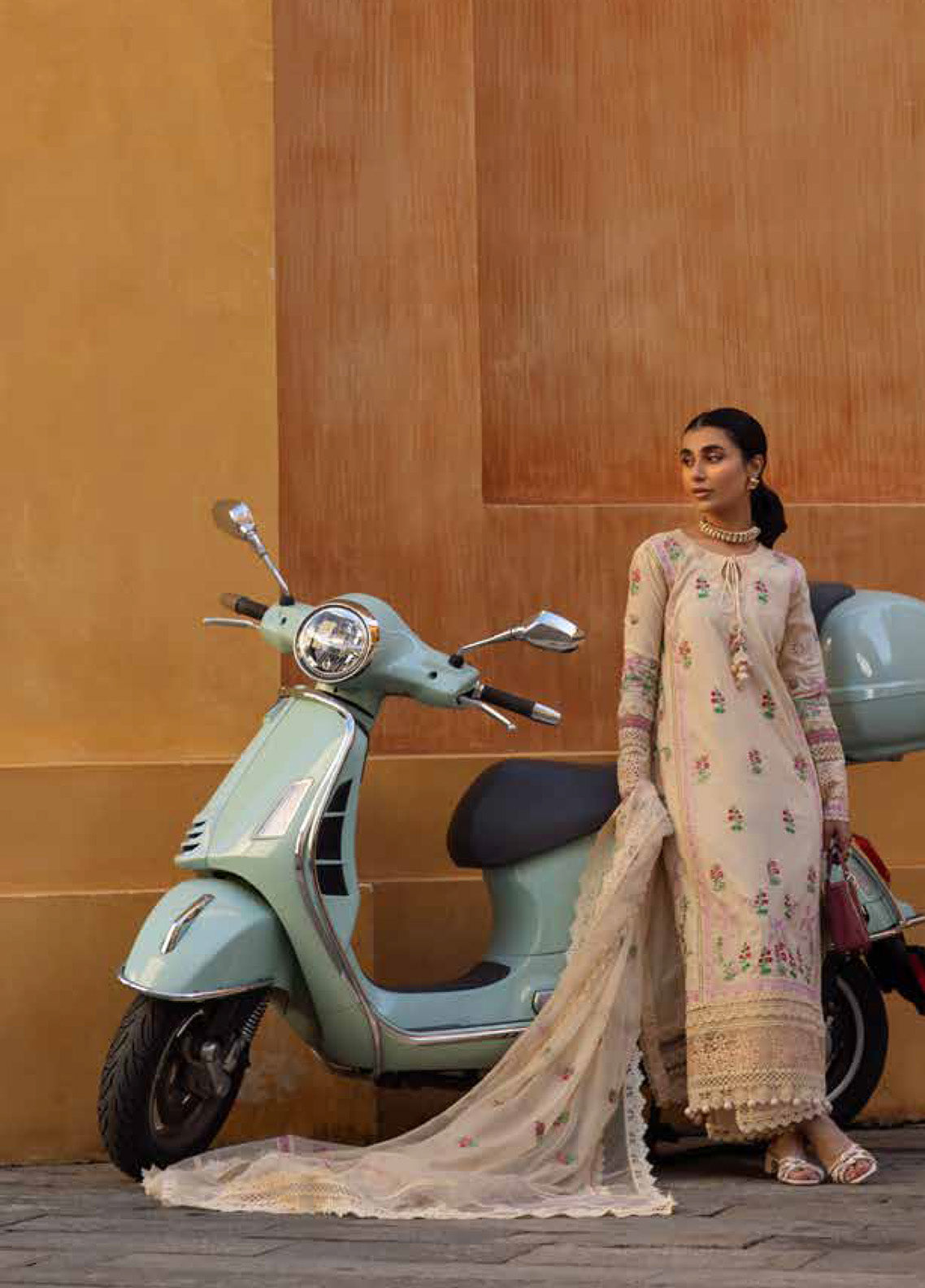 Zoha By Ansab Jahangir Embroidered Lawn 3 Piece Unstitched Suit AJ25Z D-05 ROSALIE Zoha By Ansab Jahangir Embroidered Lawn 3 Piece Unstitched Suit AJ25Z D-05 ROSALIE