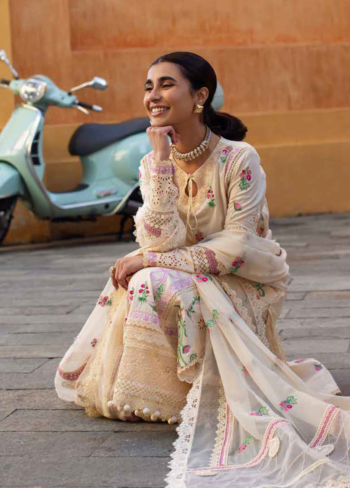 Zoha By Ansab Jahangir Embroidered Lawn 3 Piece Unstitched Suit AJ25Z D-05 ROSALIE Zoha By Ansab Jahangir Embroidered Lawn 3 Piece Unstitched Suit AJ25Z D-05 ROSALIE
