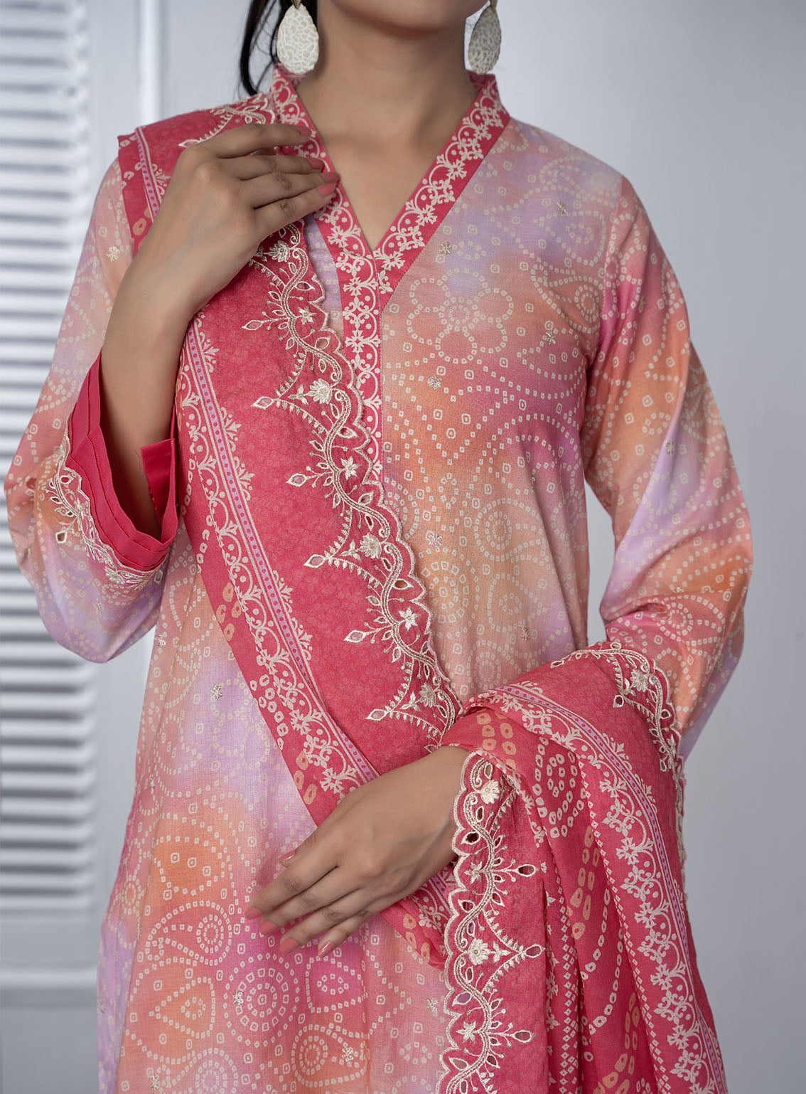 Zynah By VS Textile Chikankari Embroidered Lawn 3 Piece Unstitched Suit VS24ZV3 D-339 Zynah By VS Textile Chikankari Embroidered Lawn 3 Piece Unstitched Suit VS24ZV3 D-339