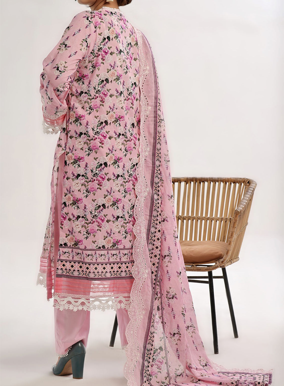 Zynah By VS Textile Chikankari Lawn 3 Piece Unstitched Suit VS24CL D-334 Zynah By VS Textile Chikankari Lawn 3 Piece Unstitched Suit VS24CL D-334