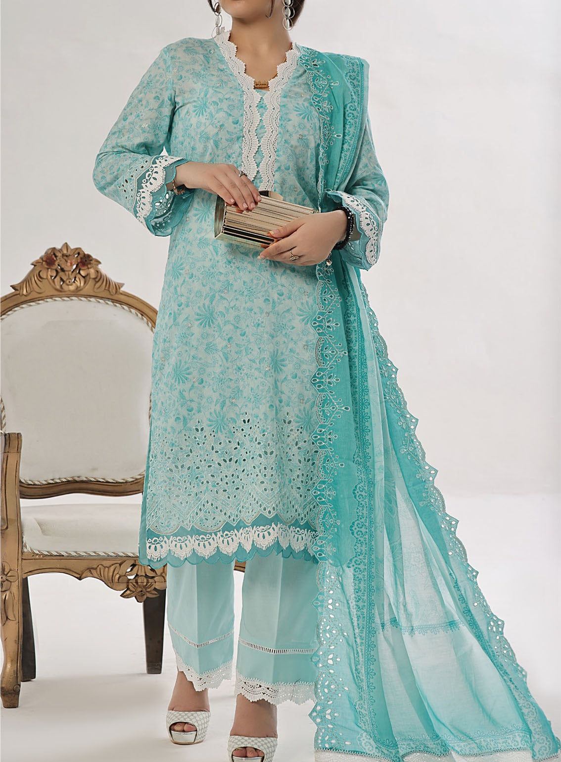 Zynah By VS Textile Chikankari Lawn 3 Piece Unstitched Suit VS24CL D-338 Zynah By VS Textile Chikankari Lawn 3 Piece Unstitched Suit VS24CL D-338