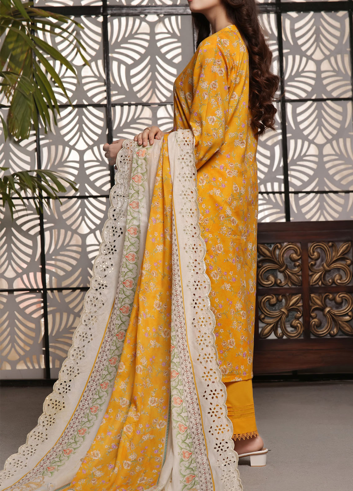 Zynah By VS Textile Digital Chikankari Lawn 3 Piece Unstitched Suit VS24ZDCLV1 D-76 Zynah By VS Textile Digital Chikankari Lawn 3 Piece Unstitched Suit VS24ZDCLV1 D-76