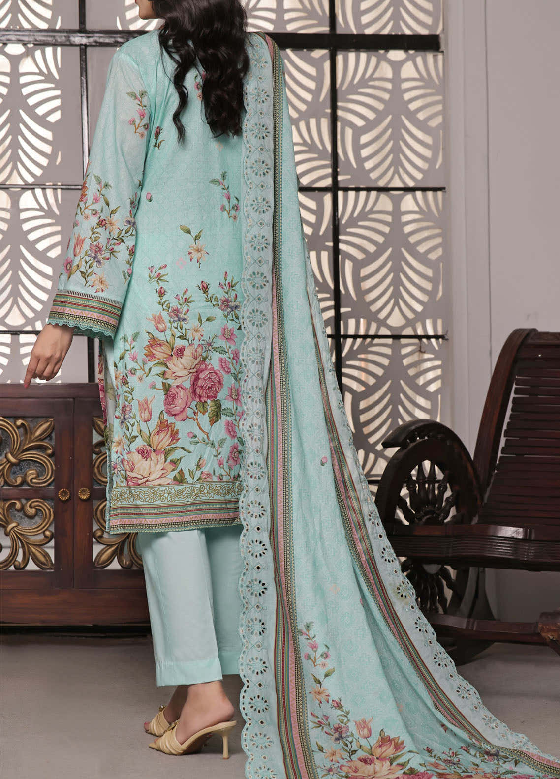Zynah By VS Textile Digital Chikankari Lawn 3 Piece Unstitched Suit VS24ZDCLV1 D-77 Zynah By VS Textile Digital Chikankari Lawn 3 Piece Unstitched Suit VS24ZDCLV1 D-77