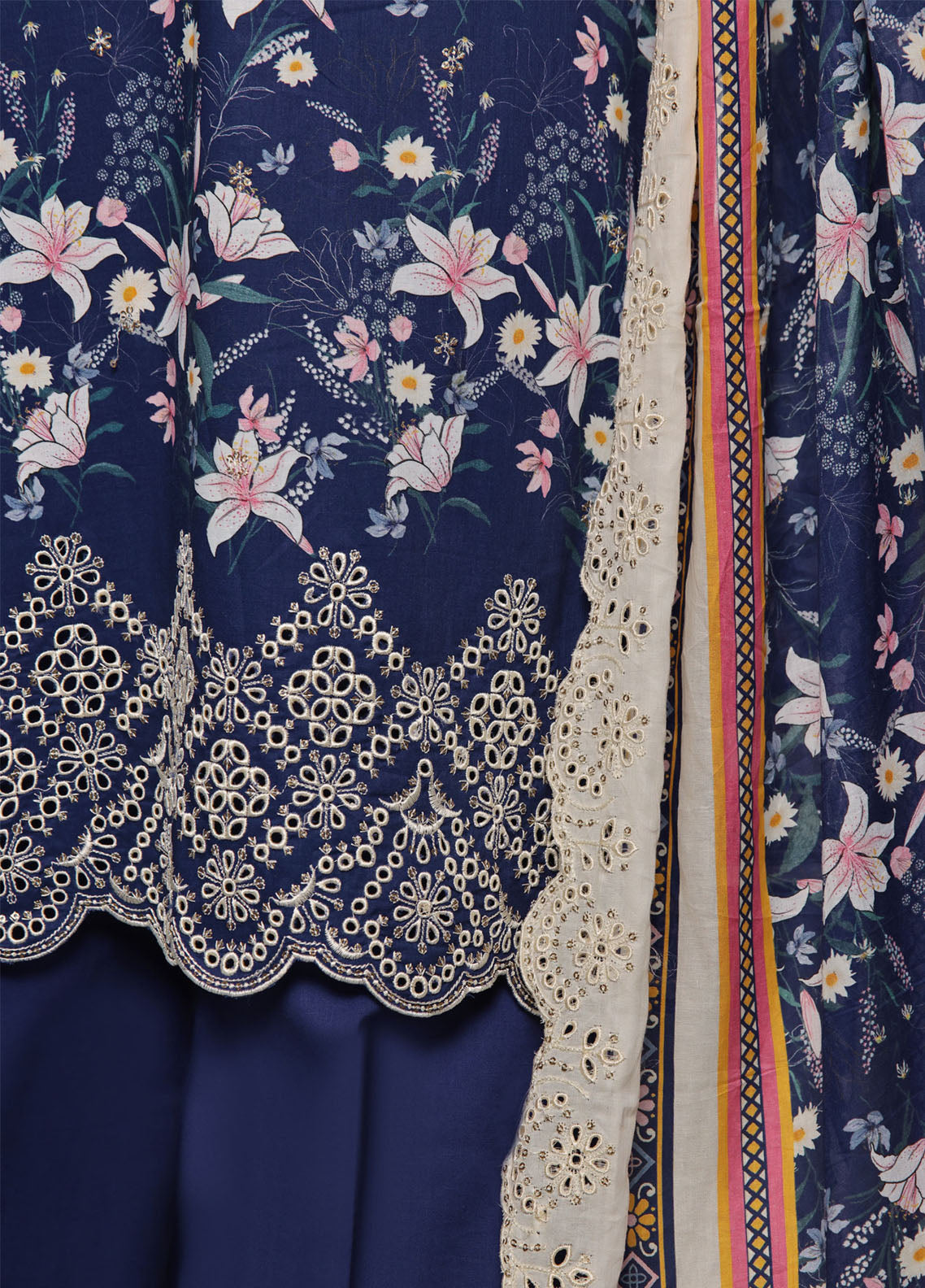 Zynah By VS Textile Digital Chikankari Lawn 3 Piece Unstitched Suit VS24ZDCLV1 D-80 Zynah By VS Textile Digital Chikankari Lawn 3 Piece Unstitched Suit VS24ZDCLV1 D-80