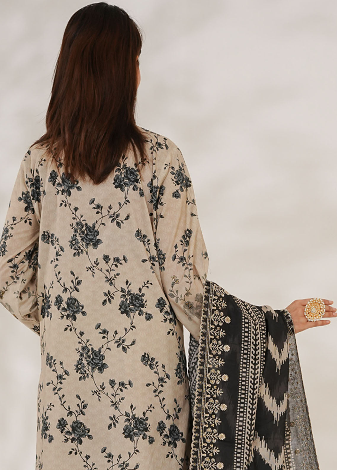 Zynah By VS Textile Premium Chikankari Lawn 3 Piece Unstitched Suit VS26ZPCV1 D-686 Zynah By VS Textile Premium Chikankari Lawn 3 Piece Unstitched Suit VS26ZPCV1 D-686