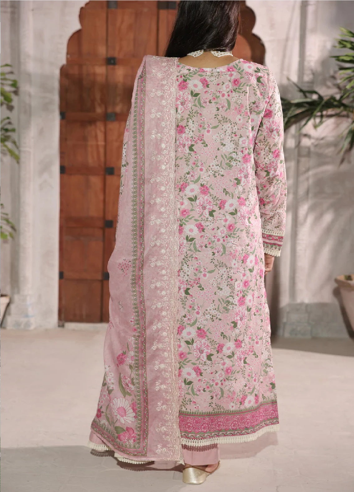 Zynah By VS Textile Premium Chikankari Lawn 3 Piece Unstitched Suit VS26ZPCV12 D-694 Zynah By VS Textile Premium Chikankari Lawn 3 Piece Unstitched Suit VS26ZPCV12 D-694