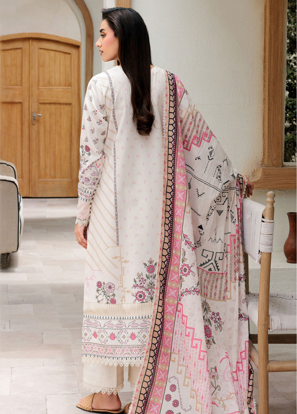 Zync By Florent Digital Printed Lawn 3 Piece Unstitched Suit FL25ZDWV3 D-2B Zync By Florent Digital Printed Lawn 3 Piece Unstitched Suit FL25ZDWV3 D-2B