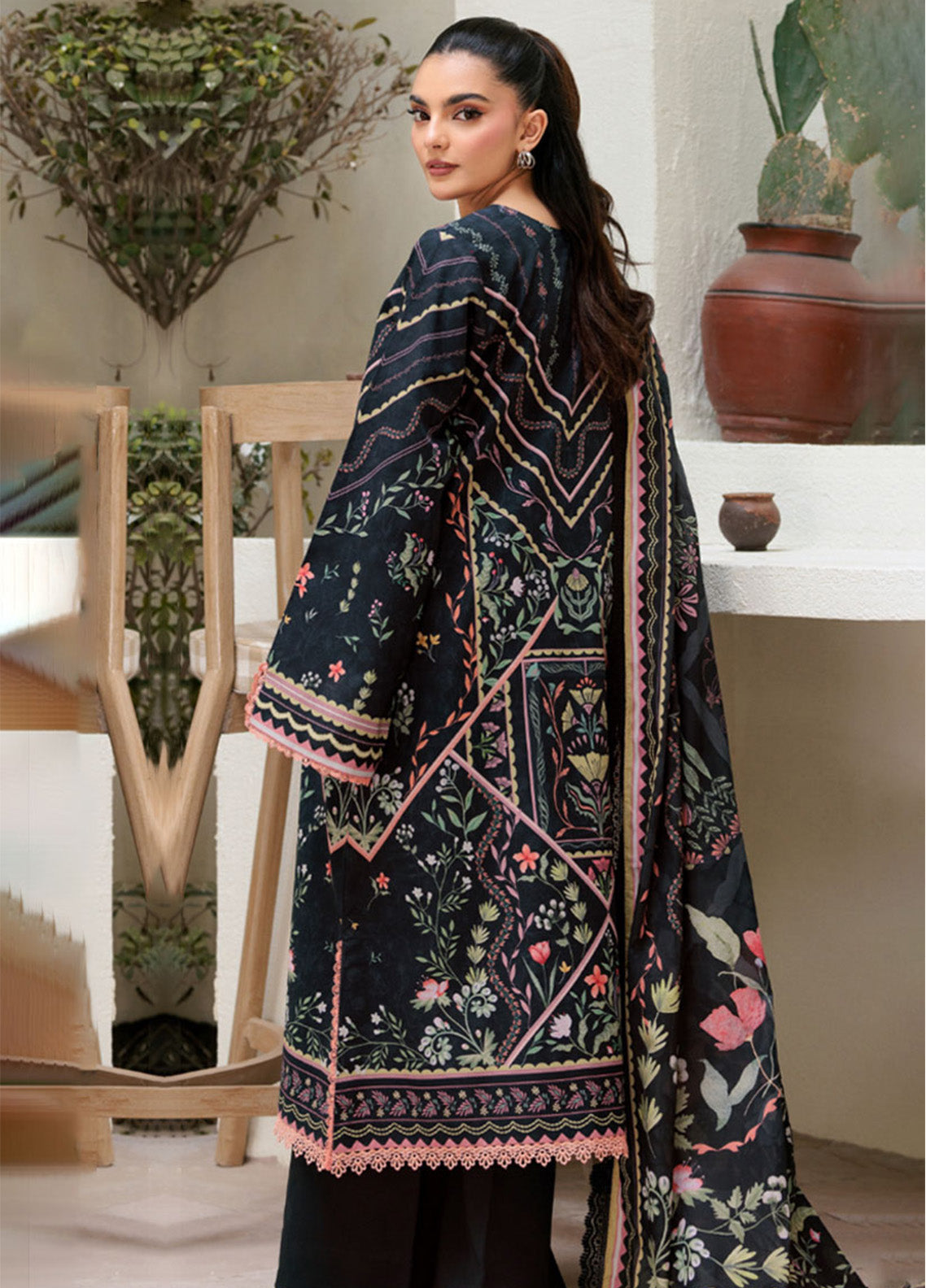 Zync By Florent Digital Printed Lawn 3 Piece Unstitched Suit FL25ZDWV3 D-7B Zync By Florent Digital Printed Lawn 3 Piece Unstitched Suit FL25ZDWV3 D-7B