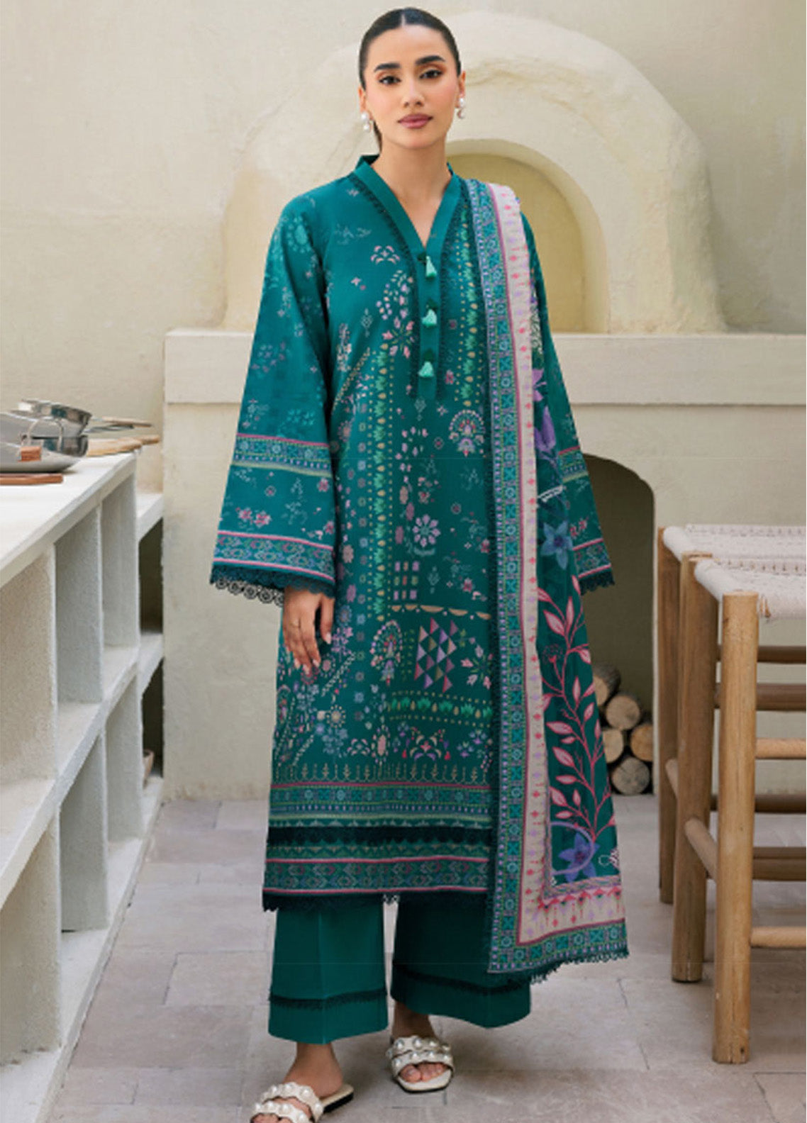 Zync By Florent Digital Printed Lawn 3 Piece Unstitched Suit FL25ZDWV3 D-8A Zync By Florent Digital Printed Lawn 3 Piece Unstitched Suit FL25ZDWV3 D-8A