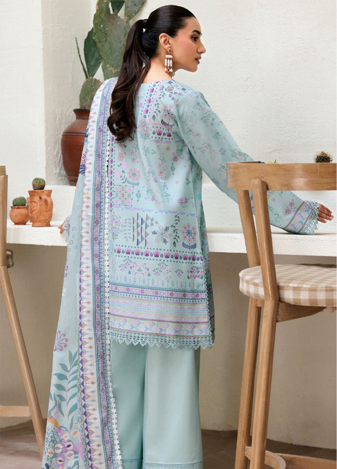 Zync By Florent Digital Printed Lawn 3 Piece Unstitched Suit FL25ZDWV3 D-8B Zync By Florent Digital Printed Lawn 3 Piece Unstitched Suit FL25ZDWV3 D-8B