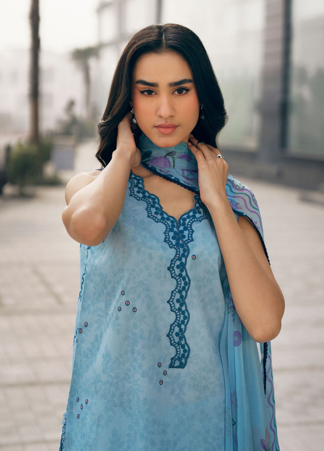 Zync By Florent Embroidered Lawn 3 Piece Unstitched Suit FL26ZSEV2 D-2B Zync By Florent Embroidered Lawn 3 Piece Unstitched Suit FL26ZSEV2 D-2B