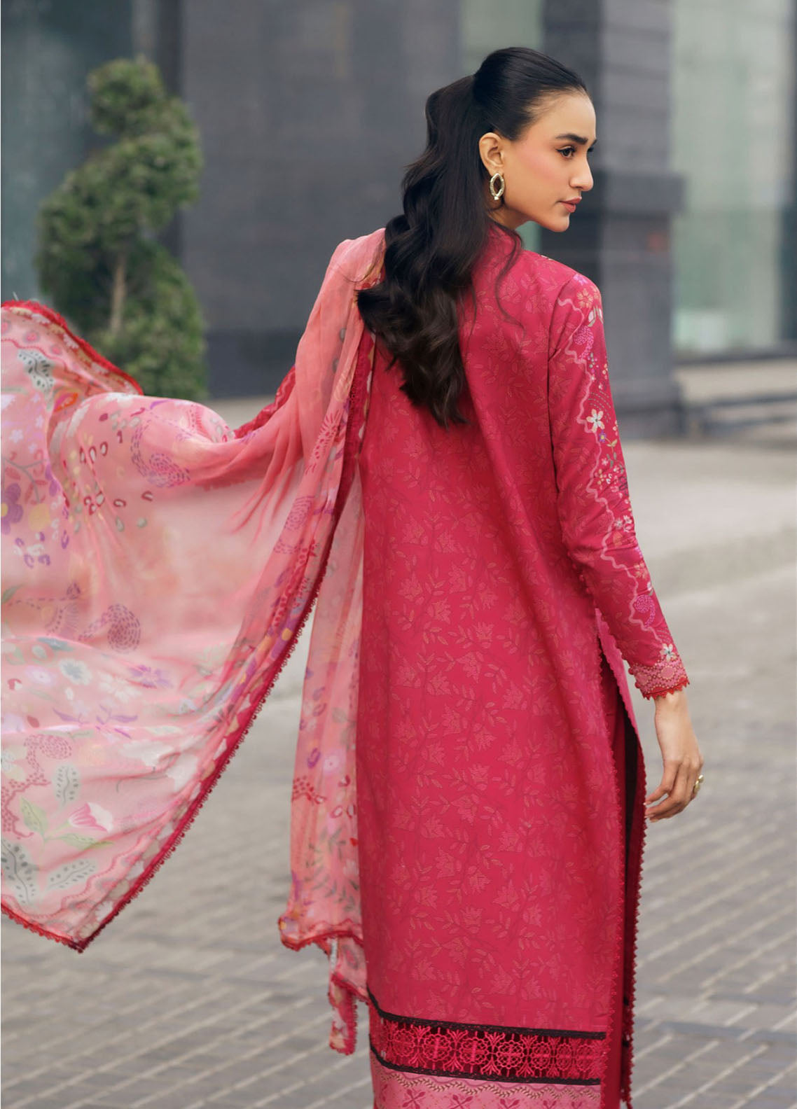 Zync By Florent Embroidered Lawn 3 Piece Unstitched Suit FL26ZSEV2 D-6B Zync By Florent Embroidered Lawn 3 Piece Unstitched Suit FL26ZSEV2 D-6B