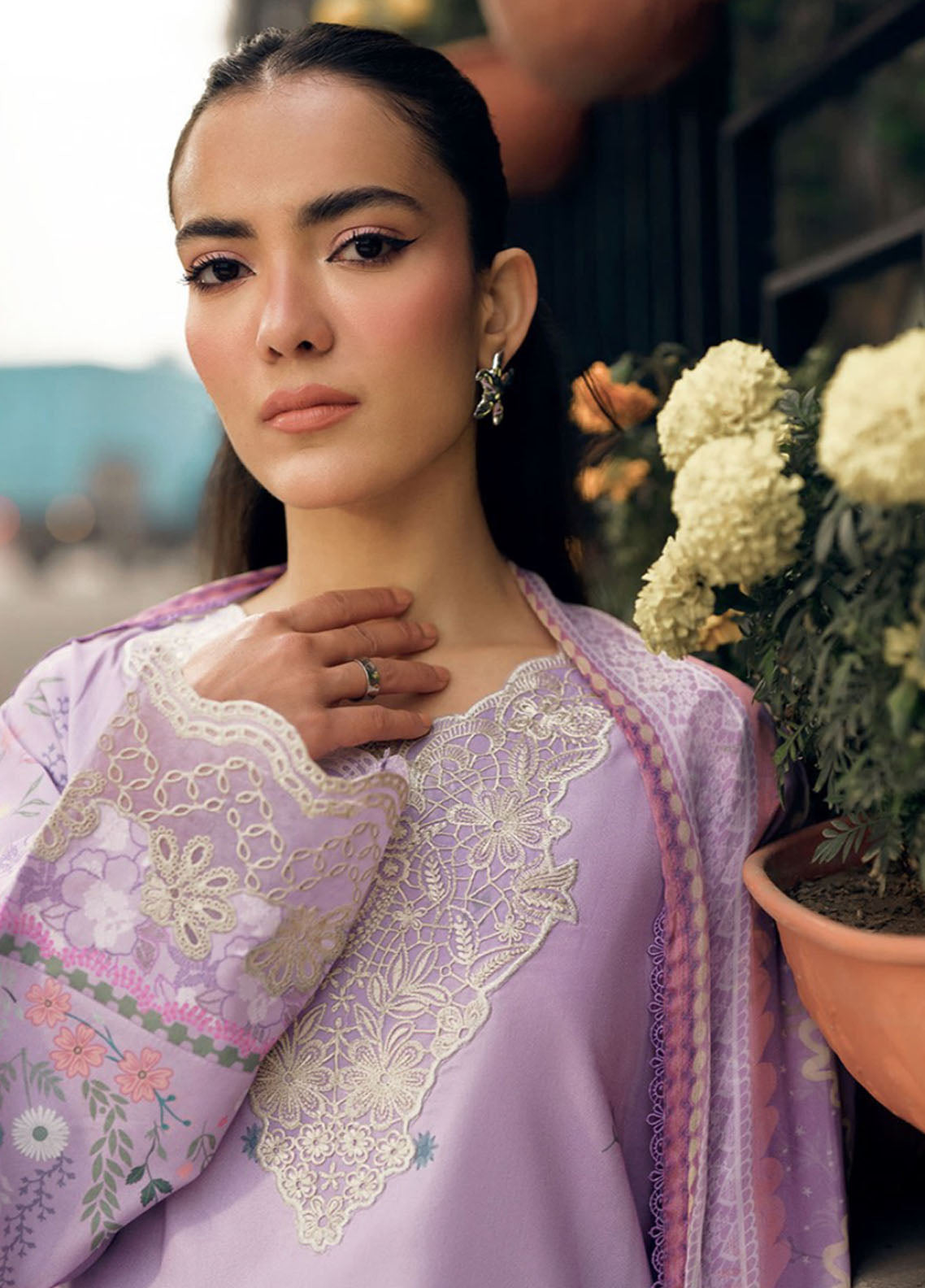 Zync By Florent Embroidered Lawn 3 Piece Unstitched Suit FL26ZSEV2 D-7B Zync By Florent Embroidered Lawn 3 Piece Unstitched Suit FL26ZSEV2 D-7B