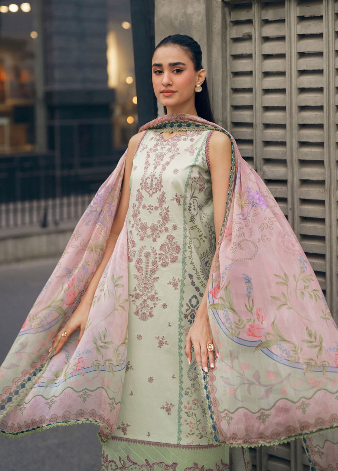 Zync By Florent Embroidered Lawn 3 Piece Unstitched Suit FL26ZSEV2 D-8B Zync By Florent Embroidered Lawn 3 Piece Unstitched Suit FL26ZSEV2 D-8B