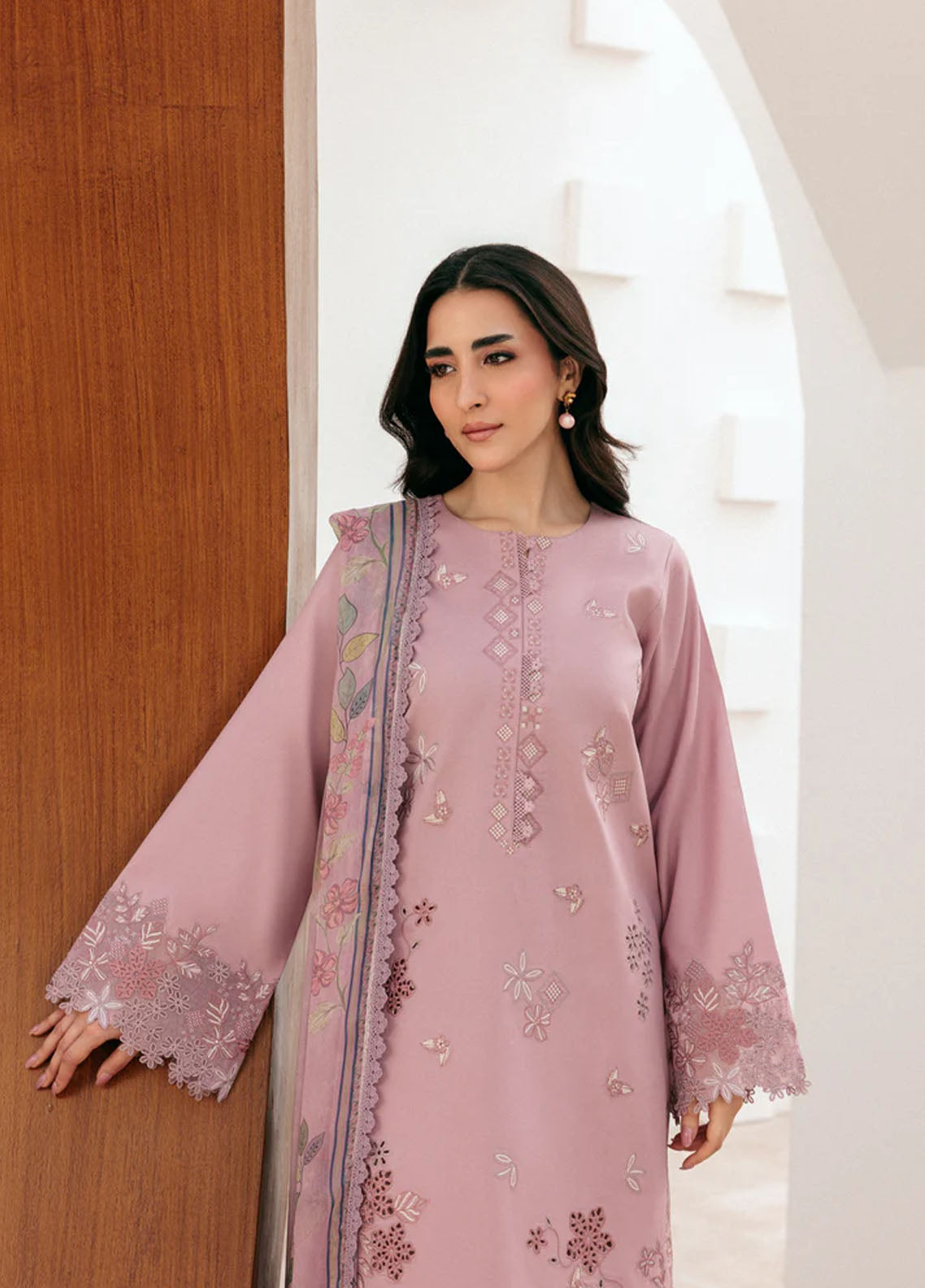 Zync By Florent Luxury Embroidered Lawn 3 Piece Unstitched Suit FL26ZLL D-FZ-2B Zync By Florent Luxury Embroidered Lawn 3 Piece Unstitched Suit FL26ZLL D-FZ-2B