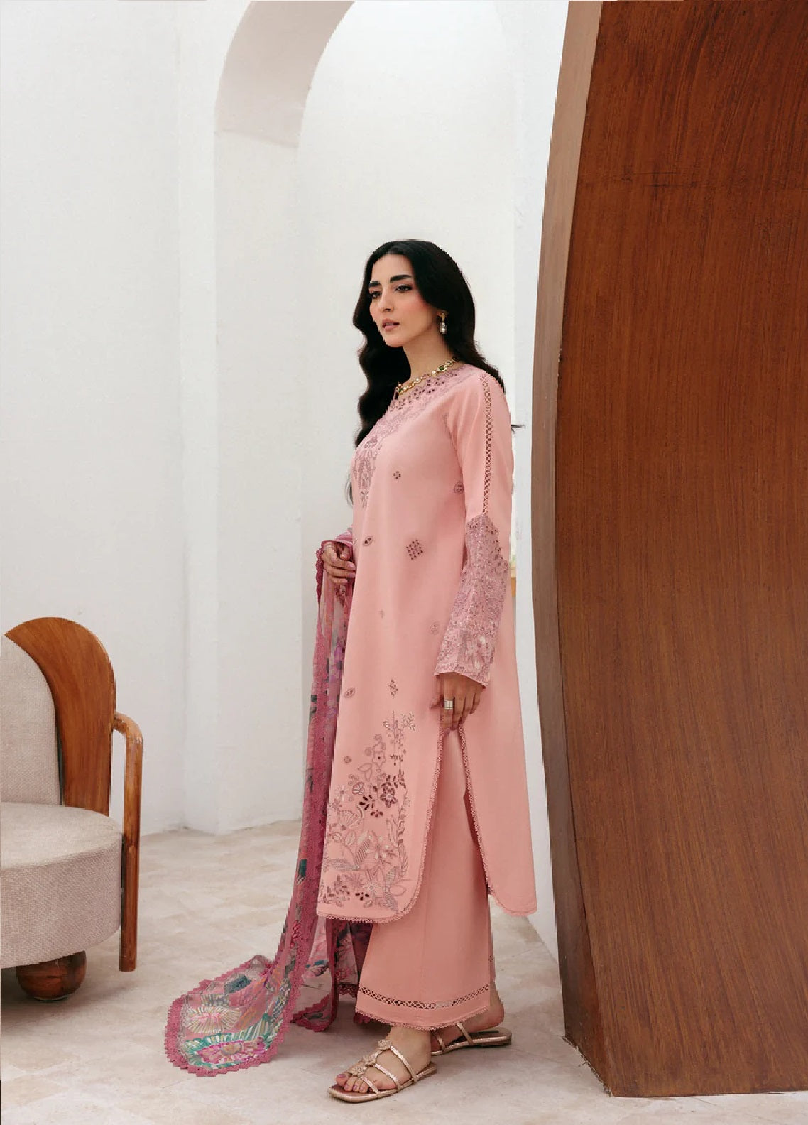 Zync By Florent Luxury Embroidered Lawn 3 Piece Unstitched Suit FL26ZLL D-FZ-4A Zync By Florent Luxury Embroidered Lawn 3 Piece Unstitched Suit FL26ZLL D-FZ-4A