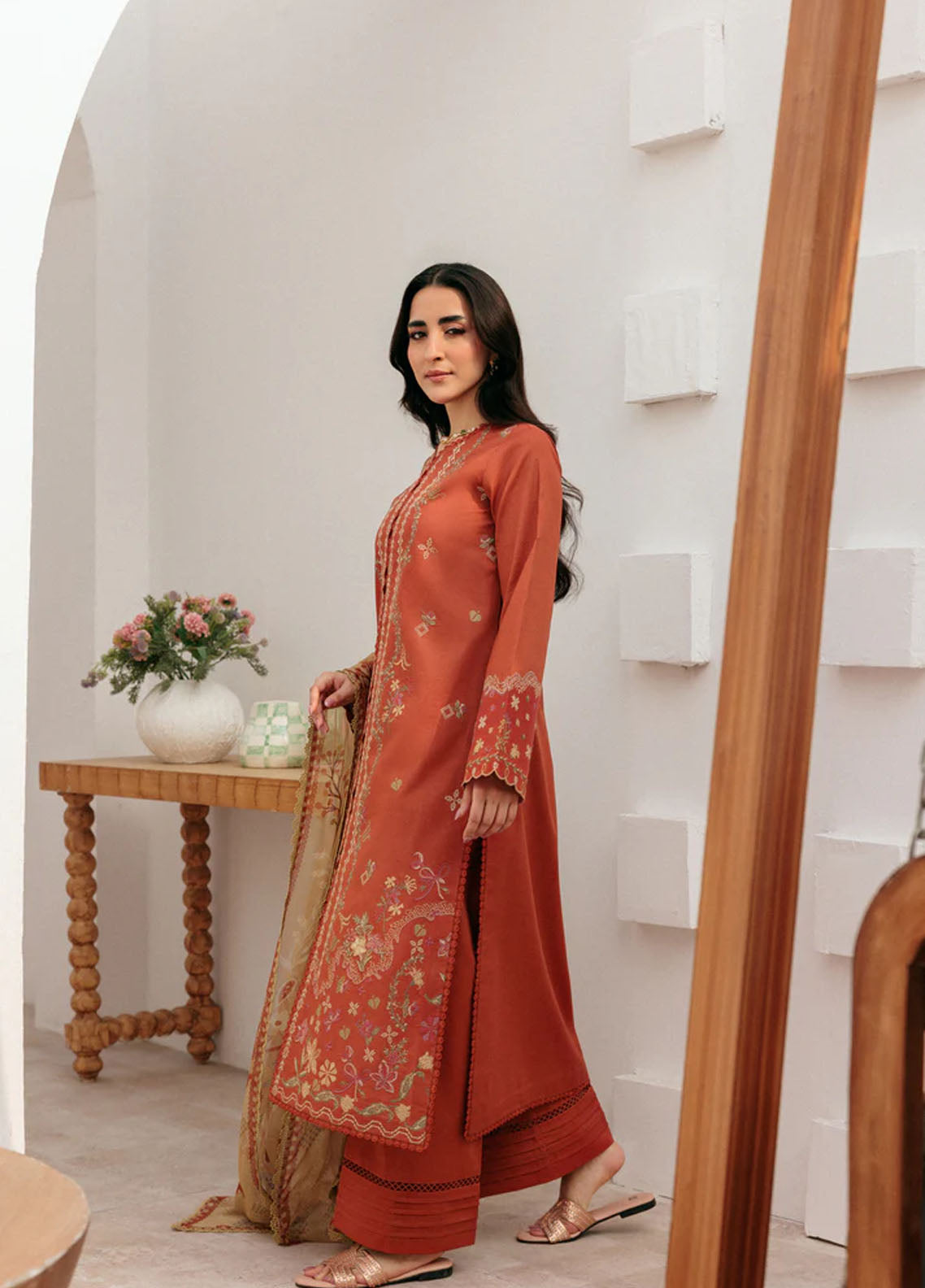 Zync By Florent Luxury Embroidered Lawn 3 Piece Unstitched Suit FL26ZLL D-FZ-6B Zync By Florent Luxury Embroidered Lawn 3 Piece Unstitched Suit FL26ZLL D-FZ-6B